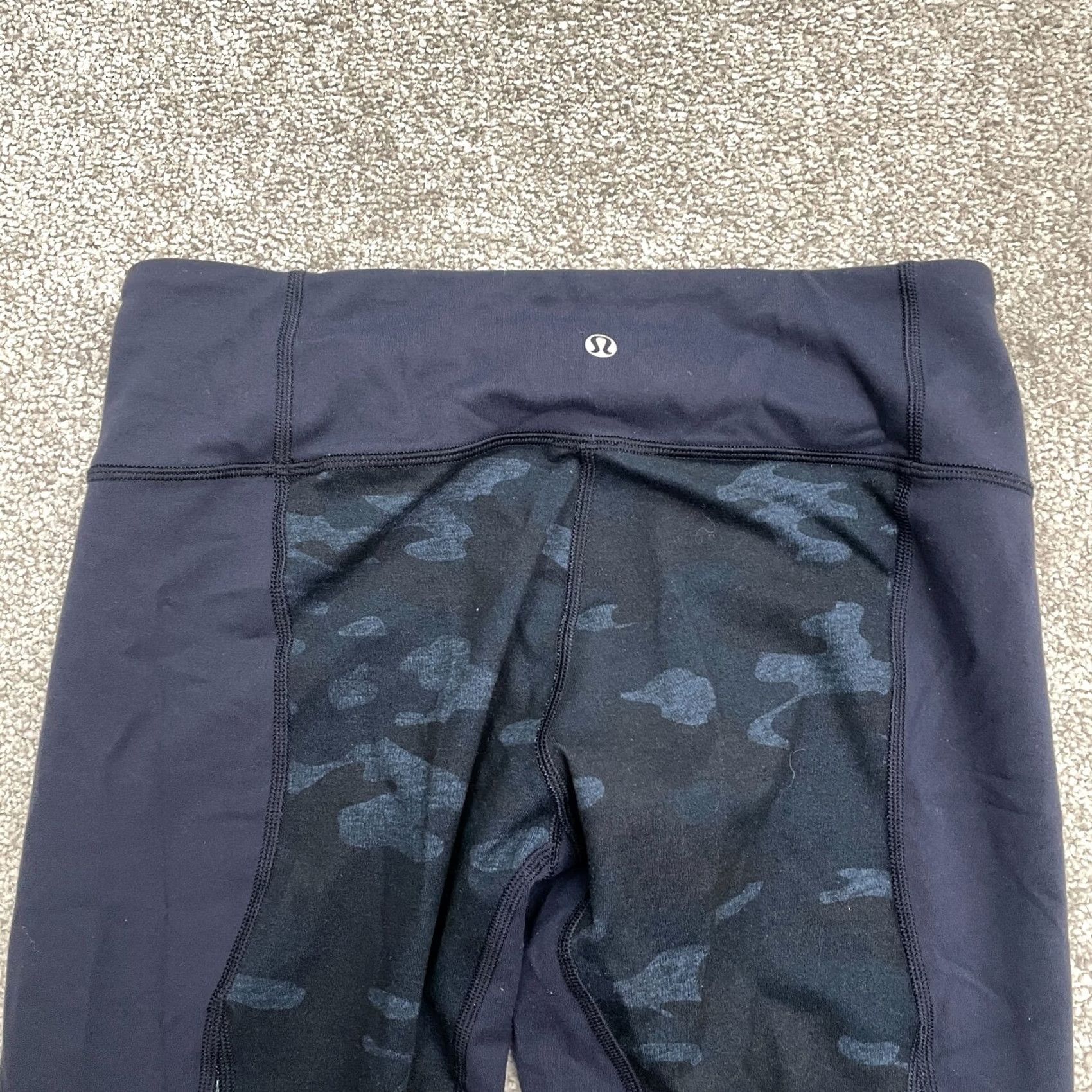 Lululemon VINTAGE Lululemon Camo Cropped Leggings Womens 8 Blue Camouflage Active Athletic 28x21 Size 30" / US 8 / IT 44 - 3 Thumbnail