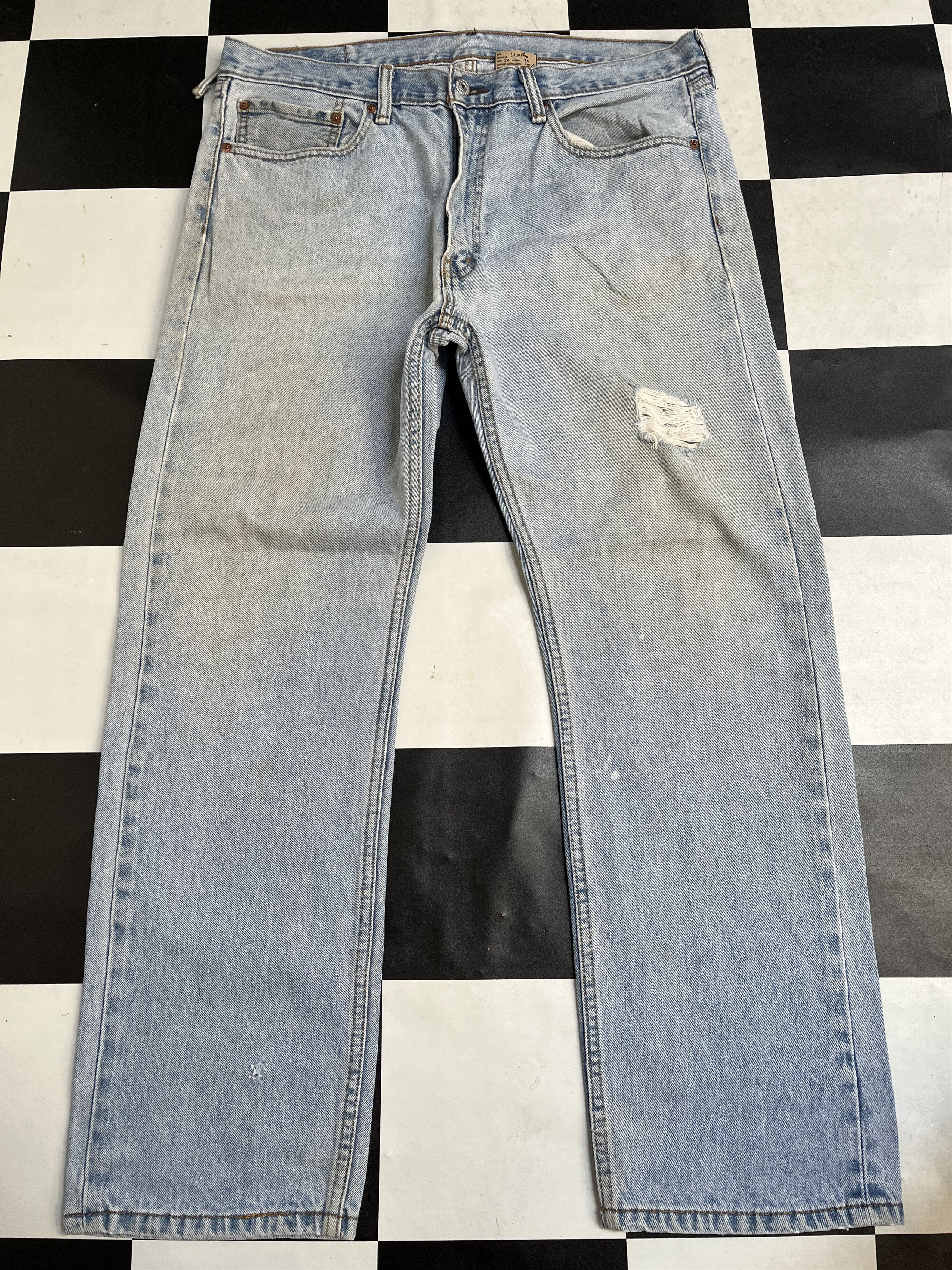 Levi's × Vintage Vintage Levis 505 Relaxed Fit Jean L271 Size US 36 / EU 52 - 1 Thumbnail