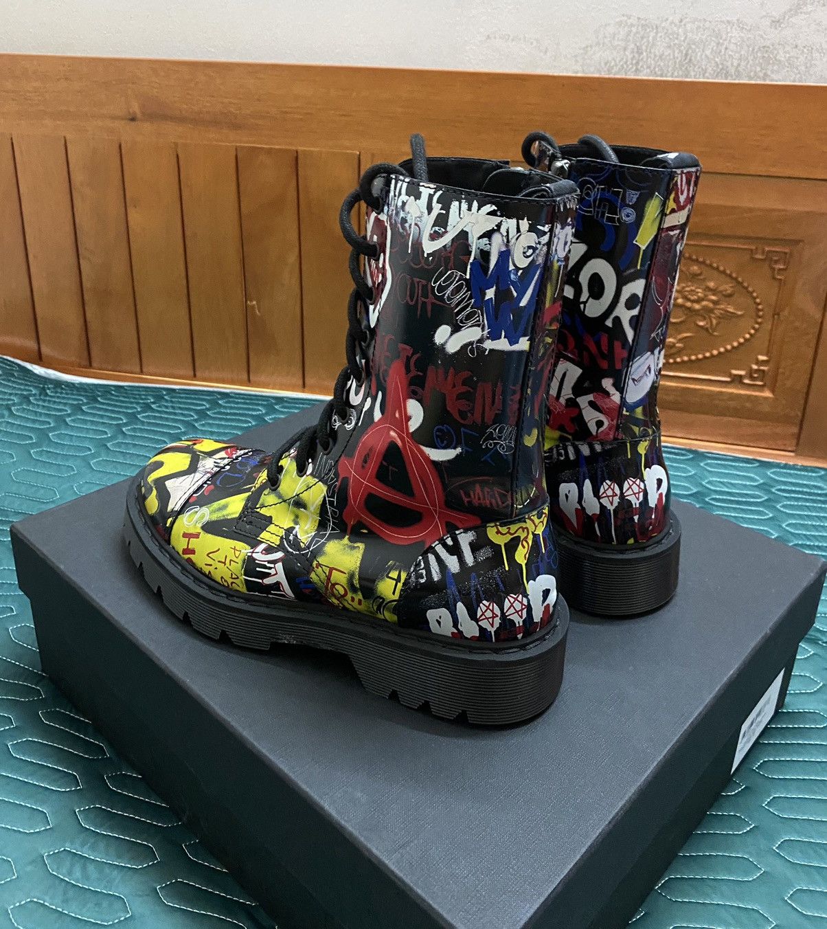 Vetements Vetement Black Graffiti military lace-up combat boots Size US 8 / EU 41 - 4 Thumbnail