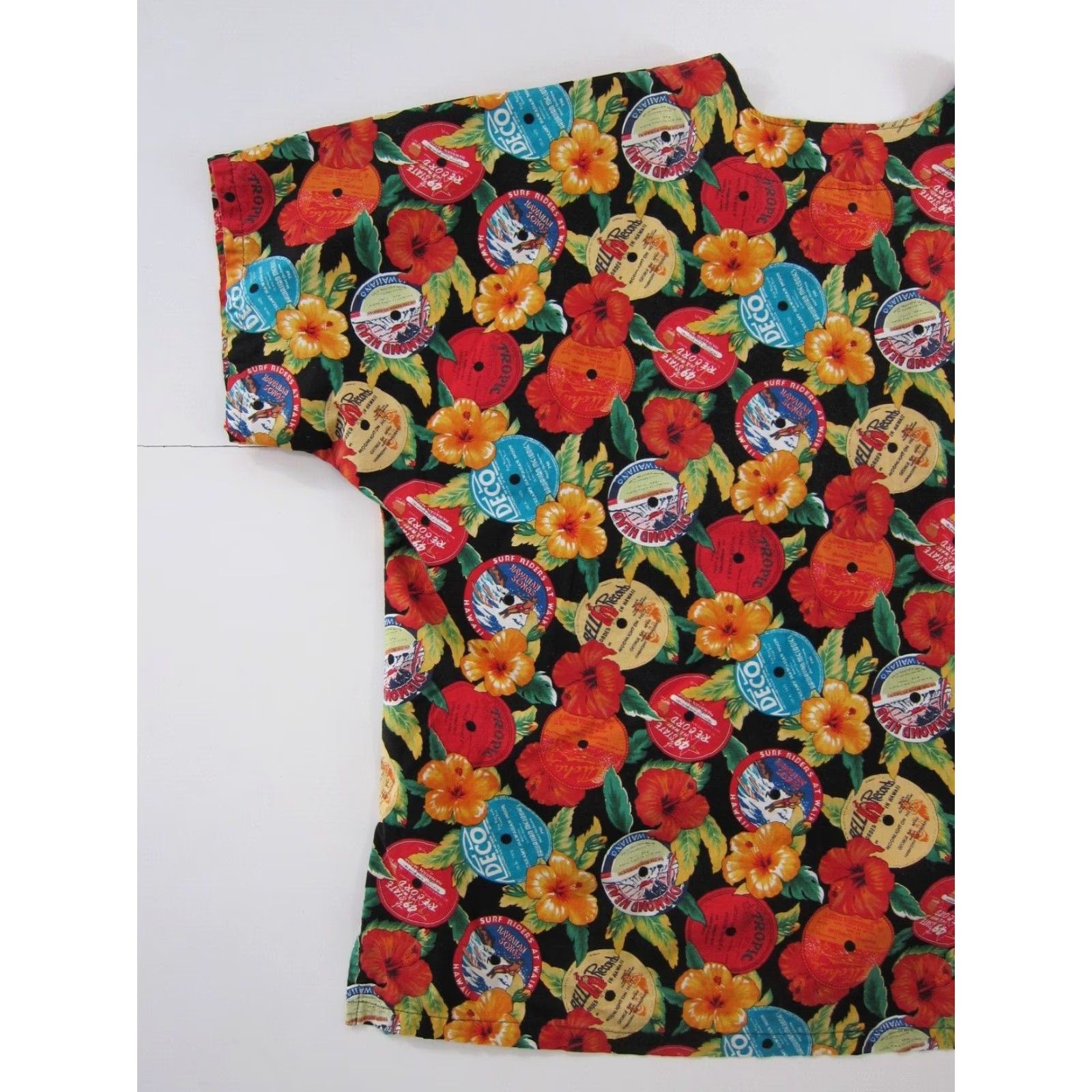 Vintage VINTAGE Apparel Pro Cotton Pocket Black Floral Hawaiian Scrub Shirt 2X Women Size US XXL / EU 58 / 5 - 6 Thumbnail