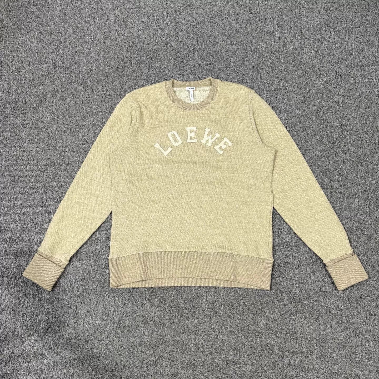 Loewe Loewe ClassicLargeLogoEmbroidered Sweatshirt L 99 New Size L / US 10 / IT 46 - 1 Thumbnail
