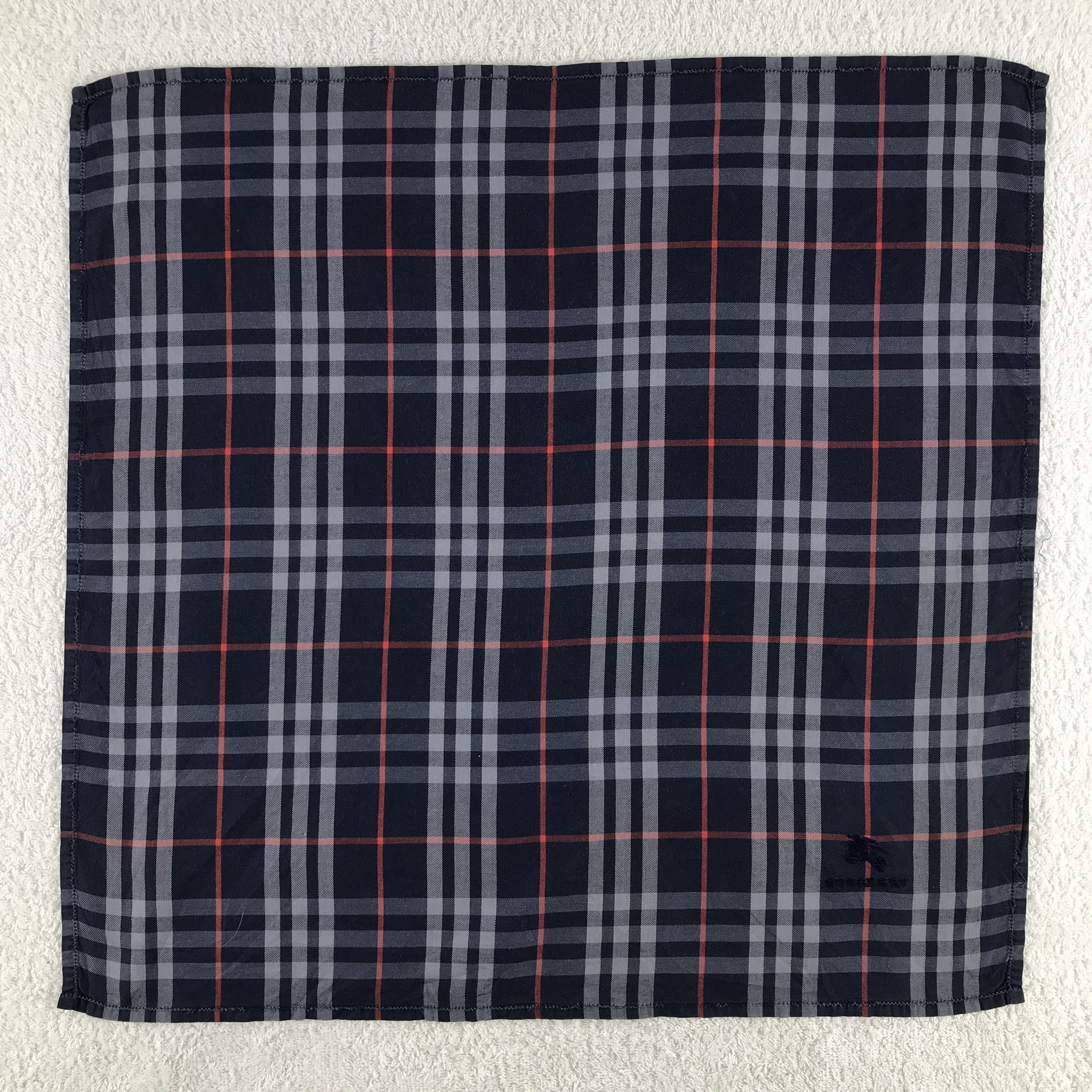 Burberry × Vintage Burberry Bandana / Handkerchief / Neckerchief - S154 Size ONE SIZE - 1 Thumbnail