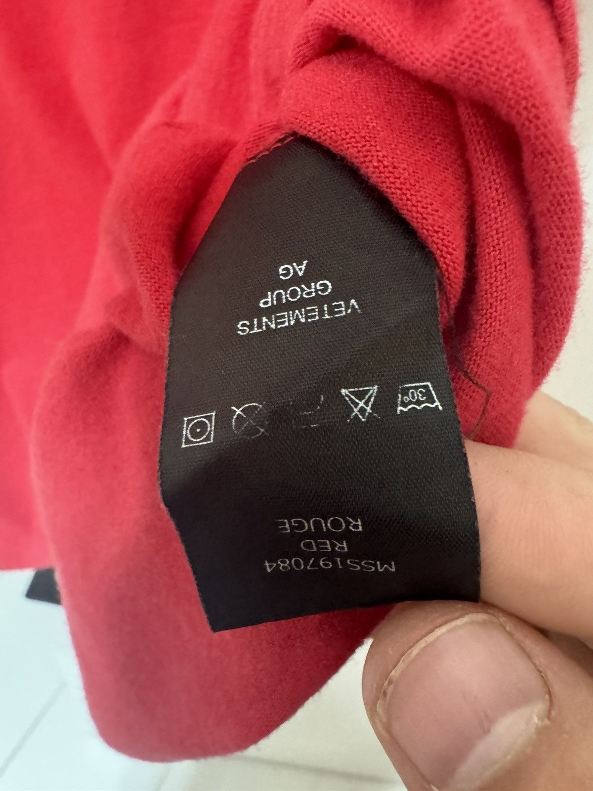 Vetements Hotline tee Size US M / EU 48-50 / 2 - 6 Thumbnail