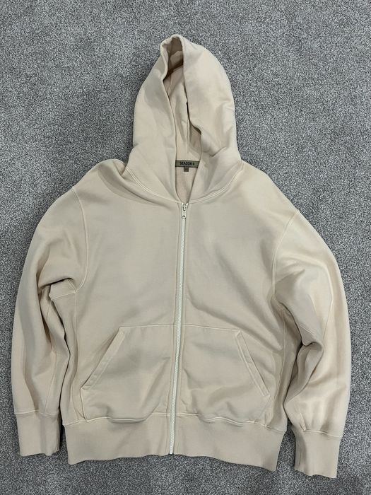 Yeezy season 4 store hoodie