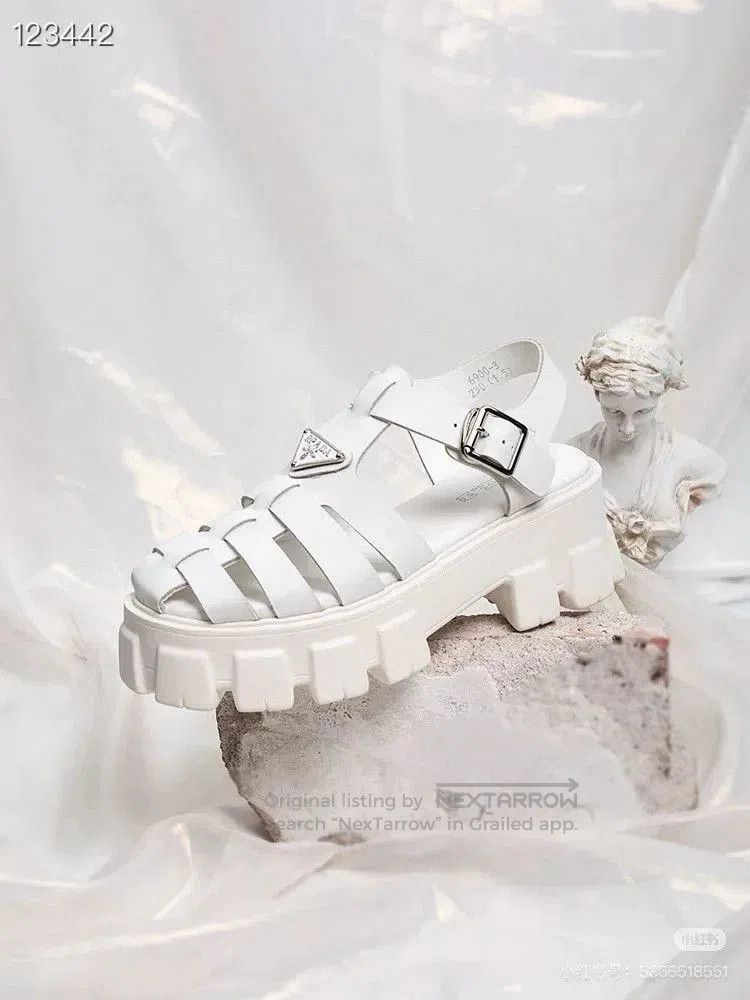 Prada Prada White Platform Sandals 36. Size US 5 / IT 35 - 7 Thumbnail