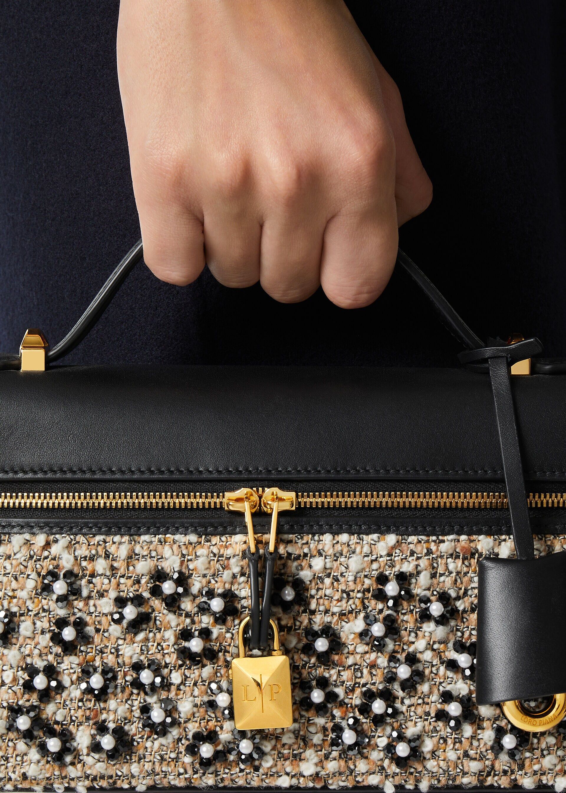 Loro Piana os11x0426 FAR1080 Size: OS / L23 Extra Crossbody Bag Black Size ONE SIZE - 7 Thumbnail
