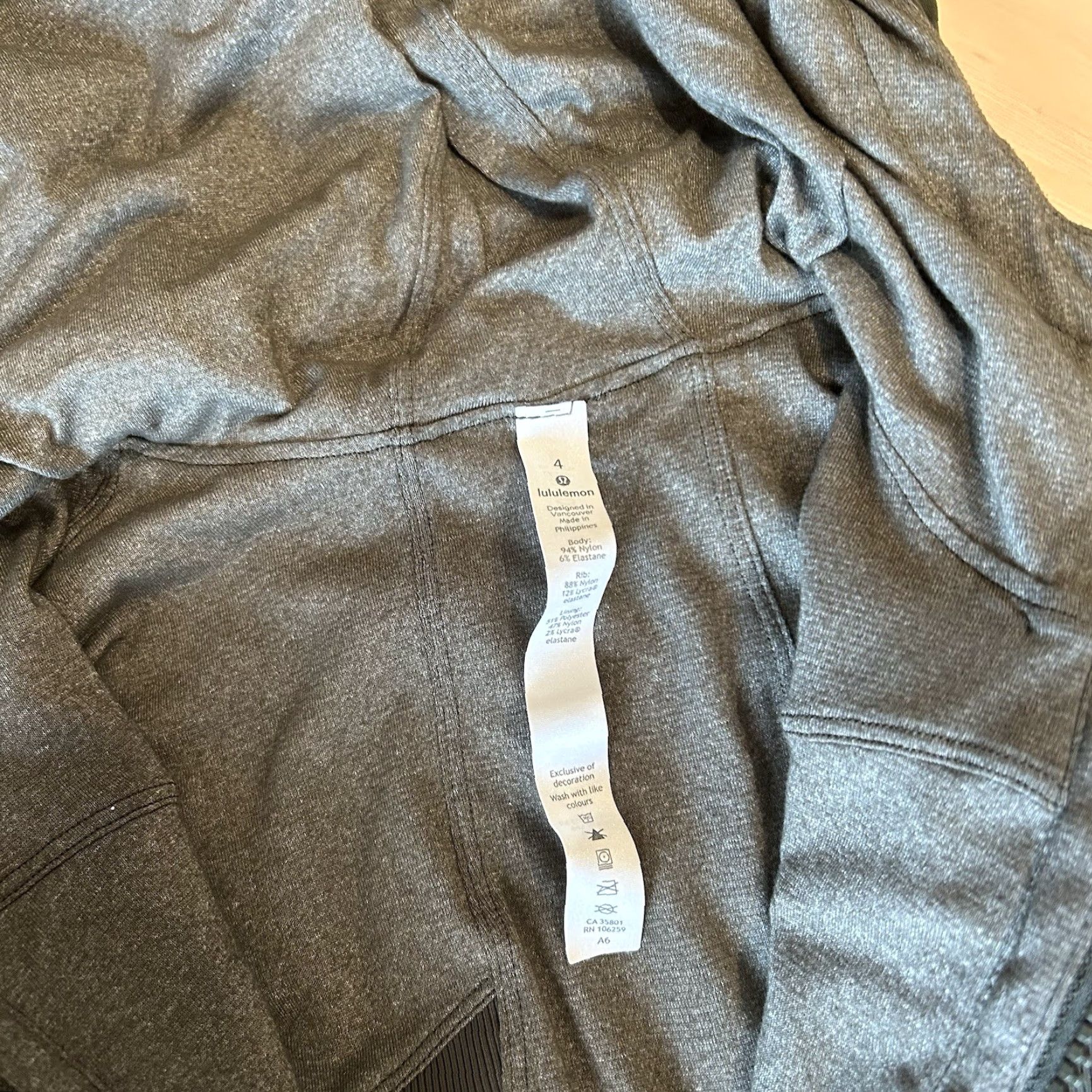 Lululemon Lululemon Dance Studio Jacket III Green Women’s 4 Activewear Jacket Womens Athletic Stripe Short Sleeve Zip Size S / US 4 / IT 40 - 5 Thumbnail
