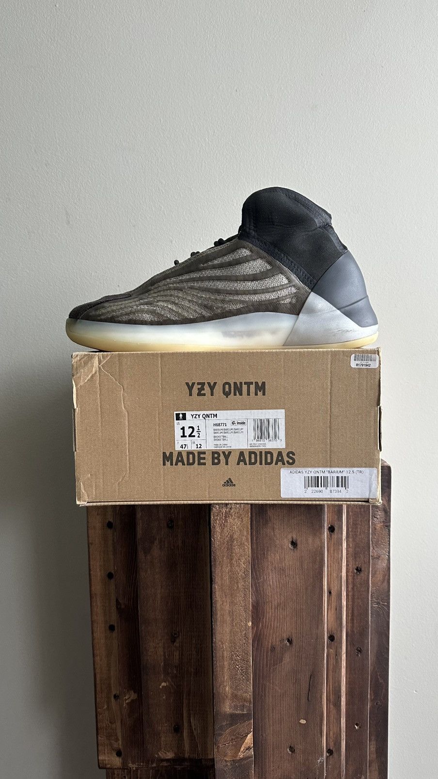 Adidas Adidas YZY QNTM “Barium” Size US 12.5 / EU 45-46 - 1 Thumbnail