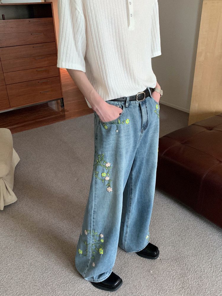 Japanese Brand Men's Washed & Distressed Loose Jeans with Floral Embroidery Size US 32 / EU 48 - 2 Thumbnail