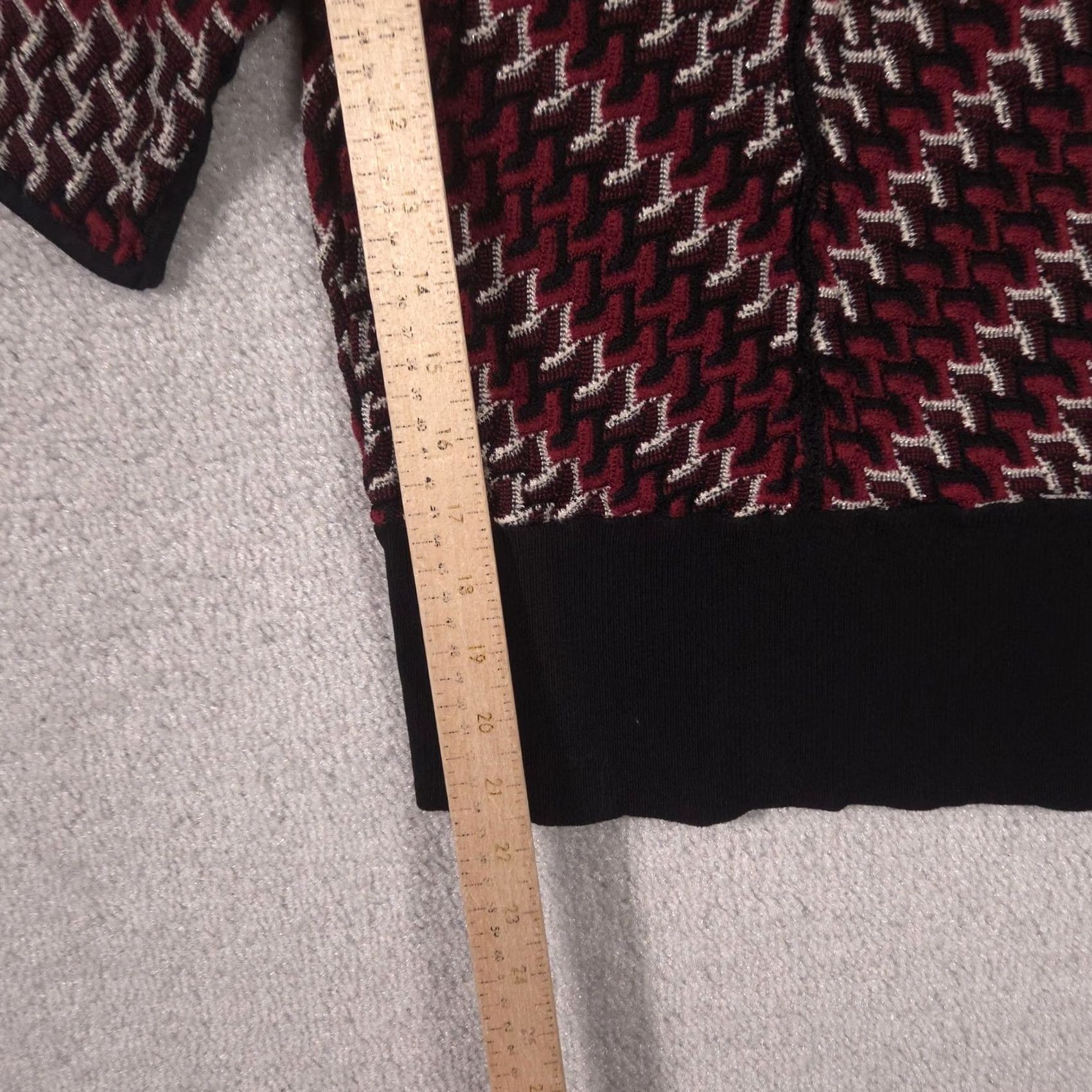 White House Black Market VINTAGE White House Black Market Sweater Womens XS Red Geometric Button Dolman Knit Size XS / US 0-2 / IT 36-38 - 6 Thumbnail