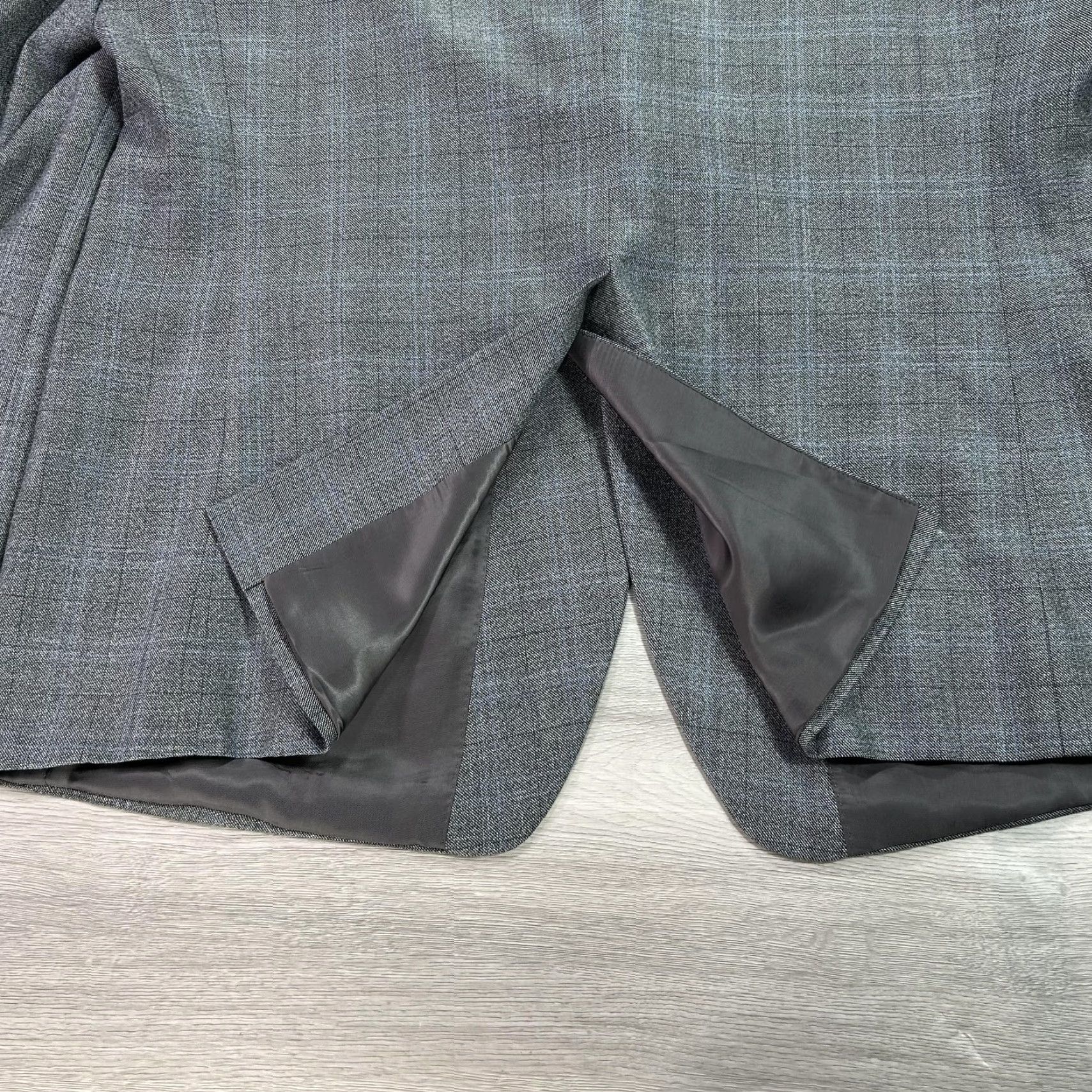 Ralph Lauren VINTAGE Lauren Ralph Lauren Blazer Mens 46R Gray Silk Wool Plaid 2 Button Double Vent Size 46R - 4 Thumbnail