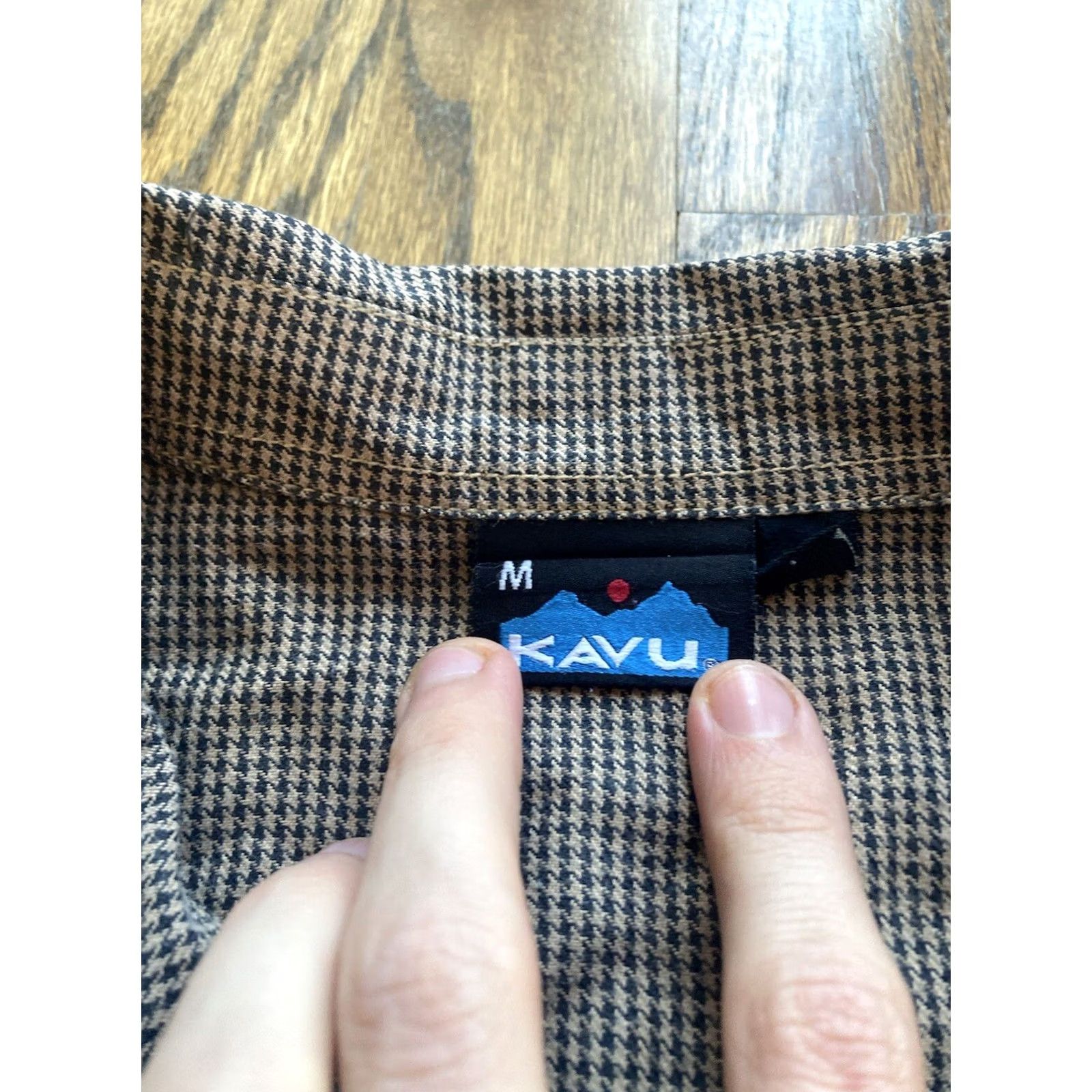 KAVU KAVU Mens Medium Button Up Shirt Long Sleeve Cotton Houndstooth Brown Size US M / EU 48-50 / 2 - 5 Thumbnail