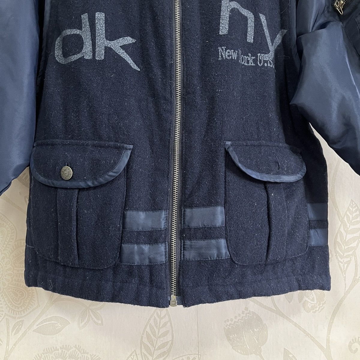 DKNY × Vintage DKNY USA Two Ways Bomber Wool Jacket Size US M / EU 48-50 / 2 - 9 Thumbnail