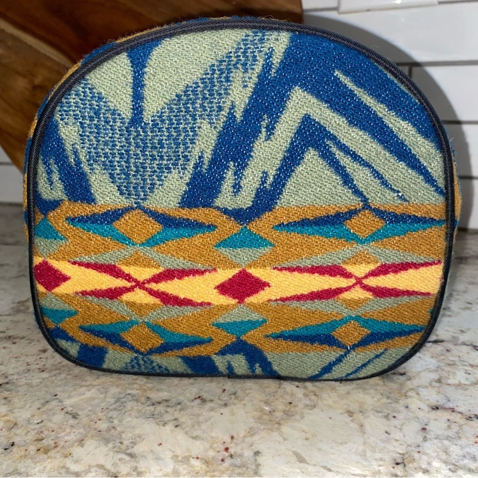 Pendleton PENDLETON Half Moon Aztec Wool Leather Zip Travel Pouch Size ONE SIZE - 2 Thumbnail