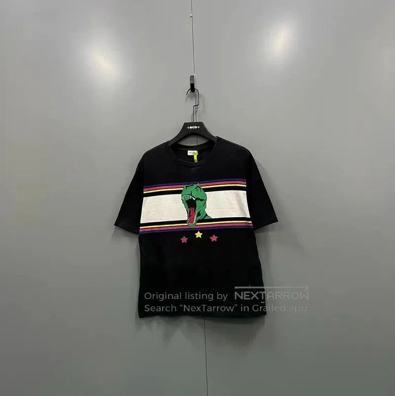 Yves Saint Laurent YSL Women's Black Short Sleeve T-Shirt . Size XS / US 0-2 / IT 36-38 - 1 Thumbnail