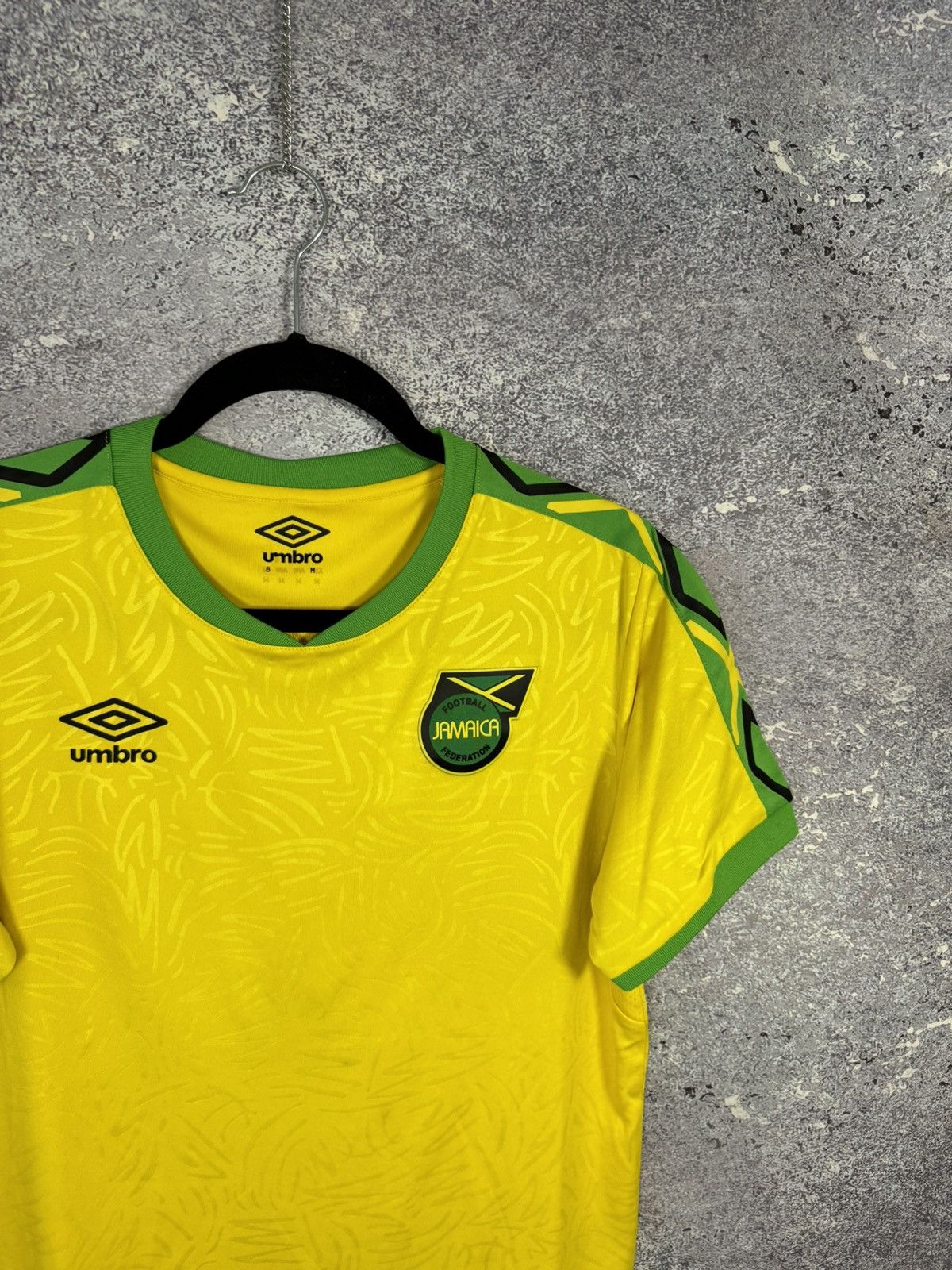 Umbro × Vintage Vintage Jamaica National Team 2018 Umbro Jersey Size US S / EU 44-46 / 1 - 3 Thumbnail