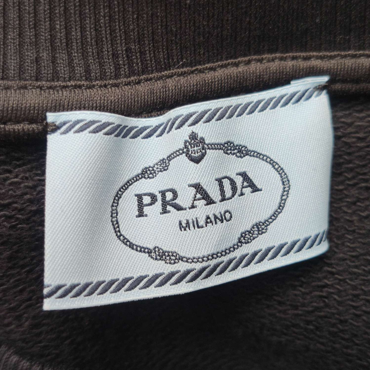 Prada Prada Cotton Logo Round Neck Top in Black . Size S / US 4 / IT 40 - 5 Thumbnail