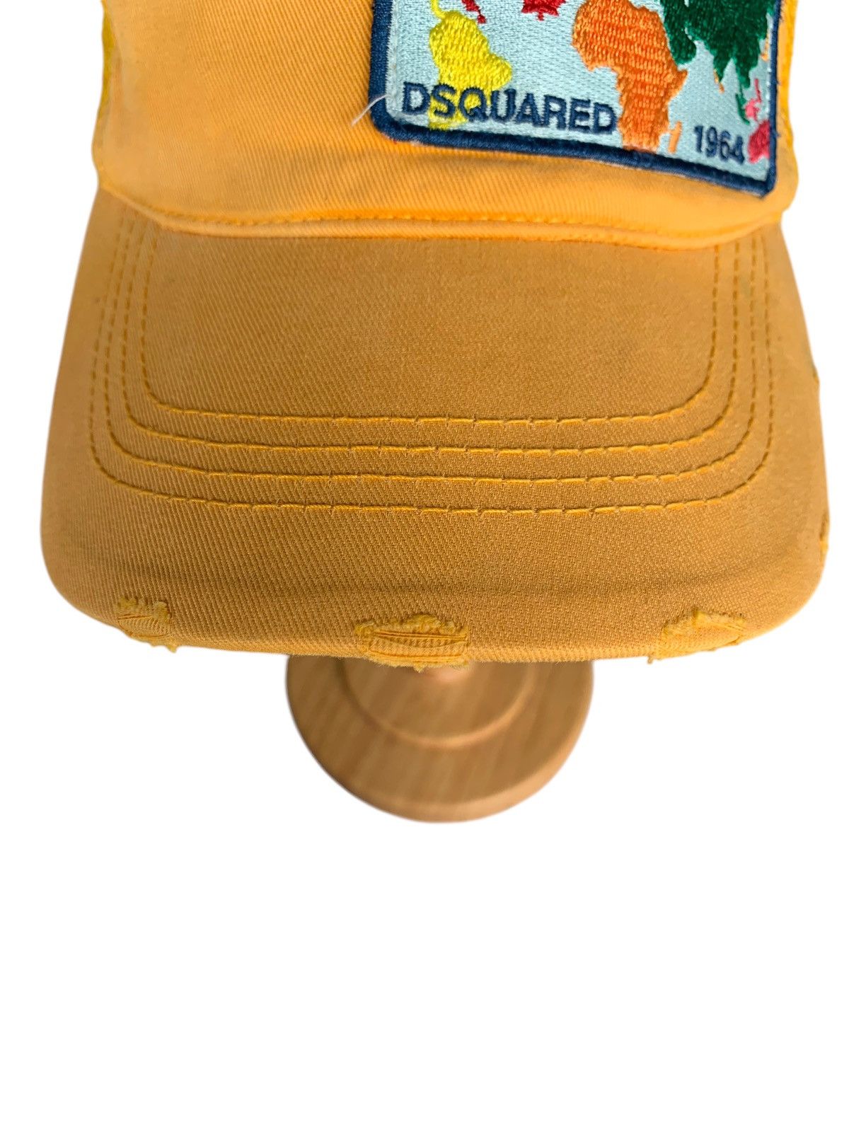 Dsquared2 DQUARED2 ALL AROUND THE WORLD TRUCKERS CAP Size ONE SIZE - 11 Thumbnail