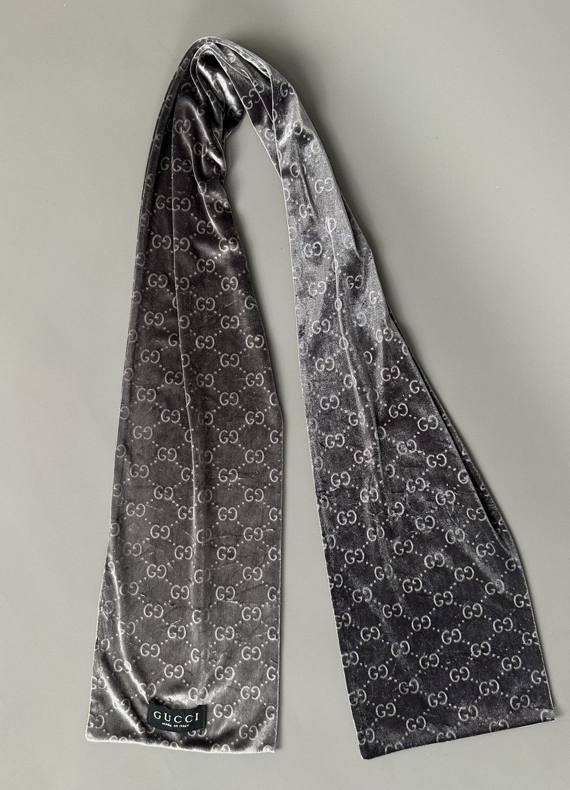 Gucci × Tom Ford Gucci - Tom Ford 1997 - GG Monogram Reflective Silver Velvet Size ONE SIZE - 2 Thumbnail