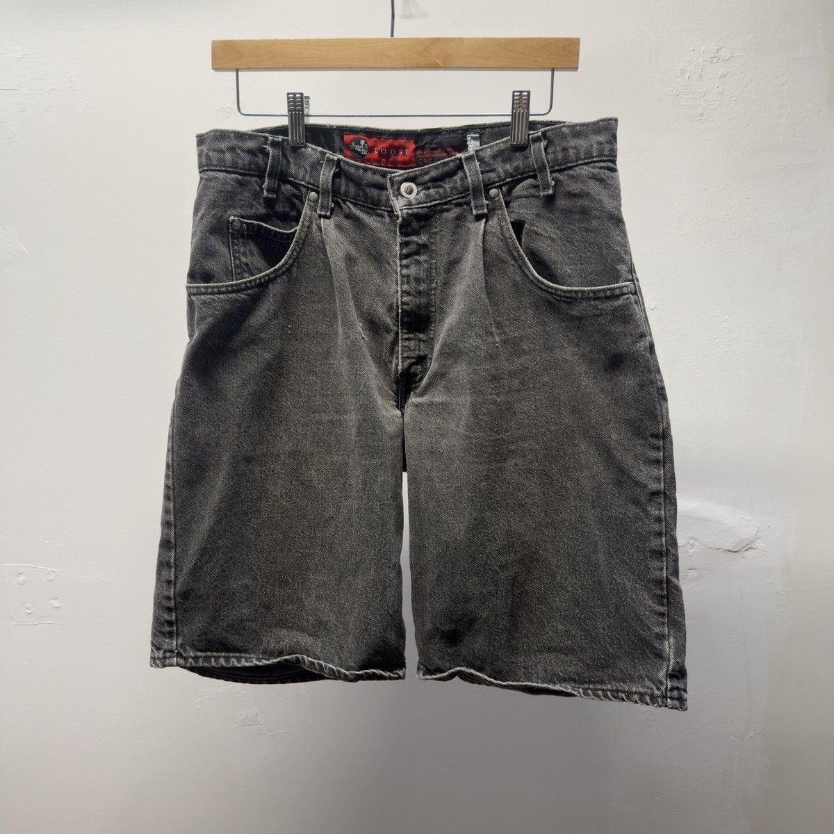 Levi's Levi’s Silvertab Faded Black Loose Baggy Shorts ERD Grunge Size US 34 / EU 50 - 1 Thumbnail