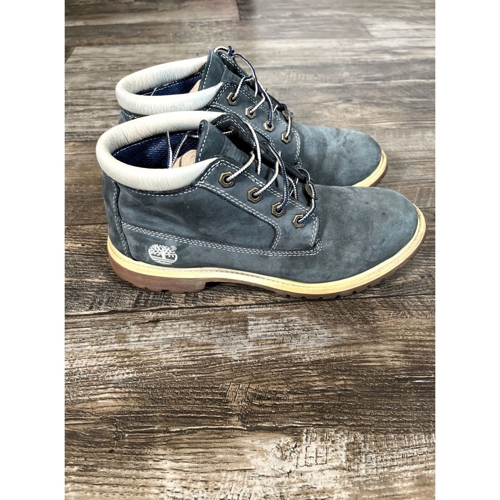 Timberland Timberland Nellie Boots Chukka Womens 9 Waterproof Navy Blue Leather Boots Womens 9 Navy Blue Leather Waterproof Shoes Size US 9 / IT 39 - 2 Thumbnail