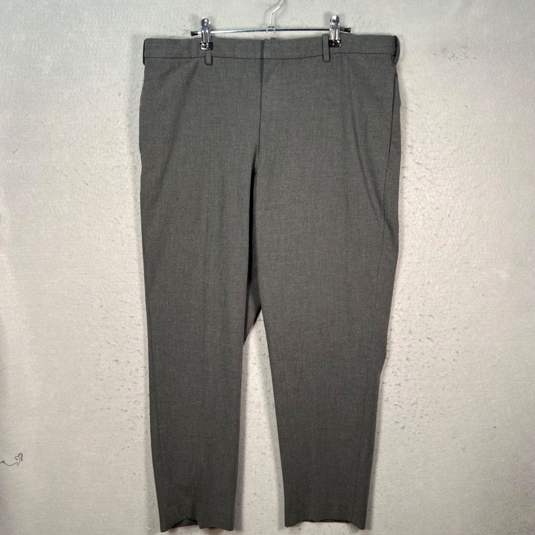 Uniqlo Uniqlo Mens XL Dress Pants Gray Polyester Blend Flat Front Tapered Inseam 27in Slashed Pockets Men Clothing Size US 36 / EU 52 - 2 Thumbnail