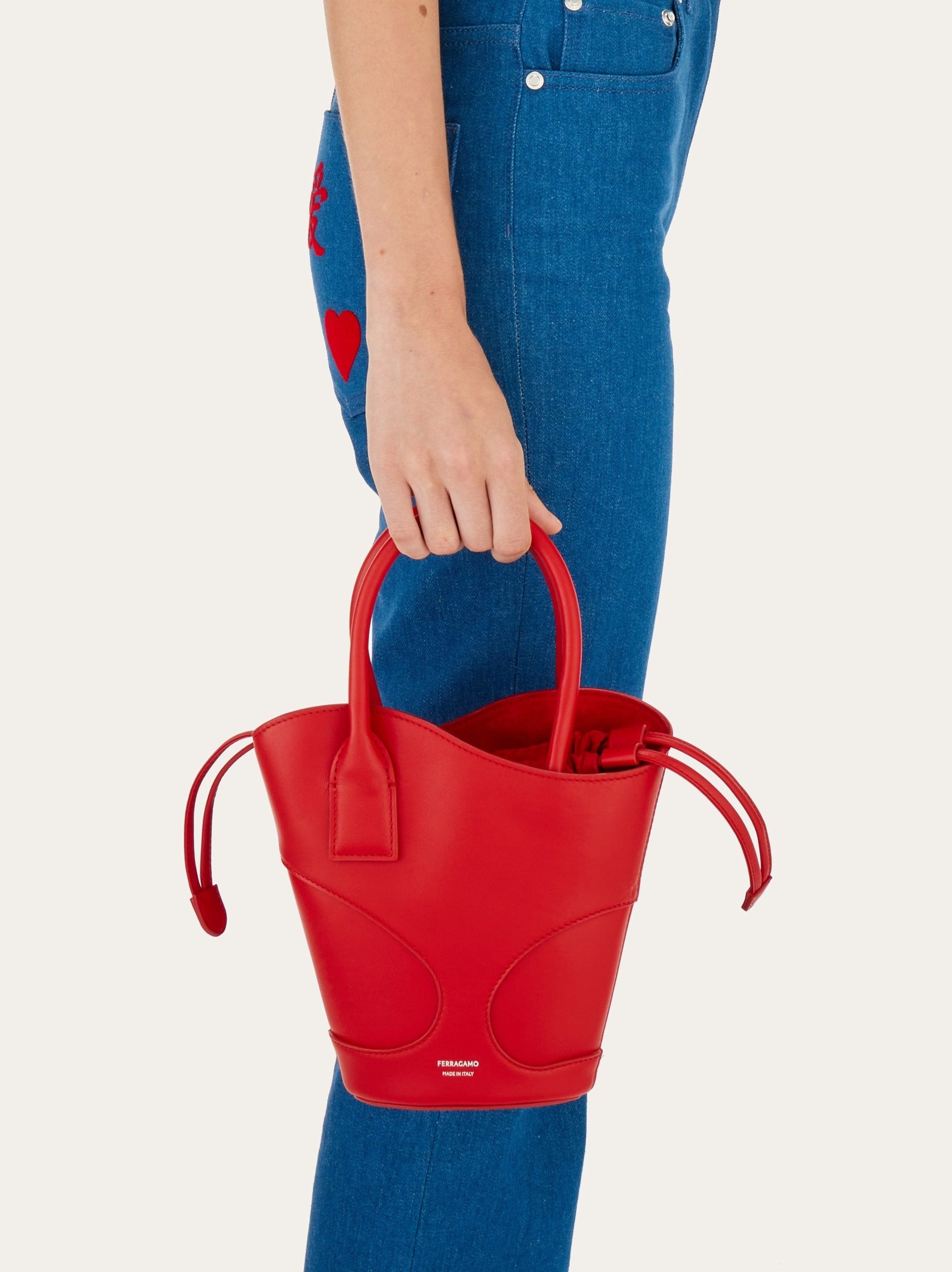 Salvatore Ferragamo o1s1rm0924 Size: OS / Tote Bag in Red Size ONE SIZE - 2 Thumbnail