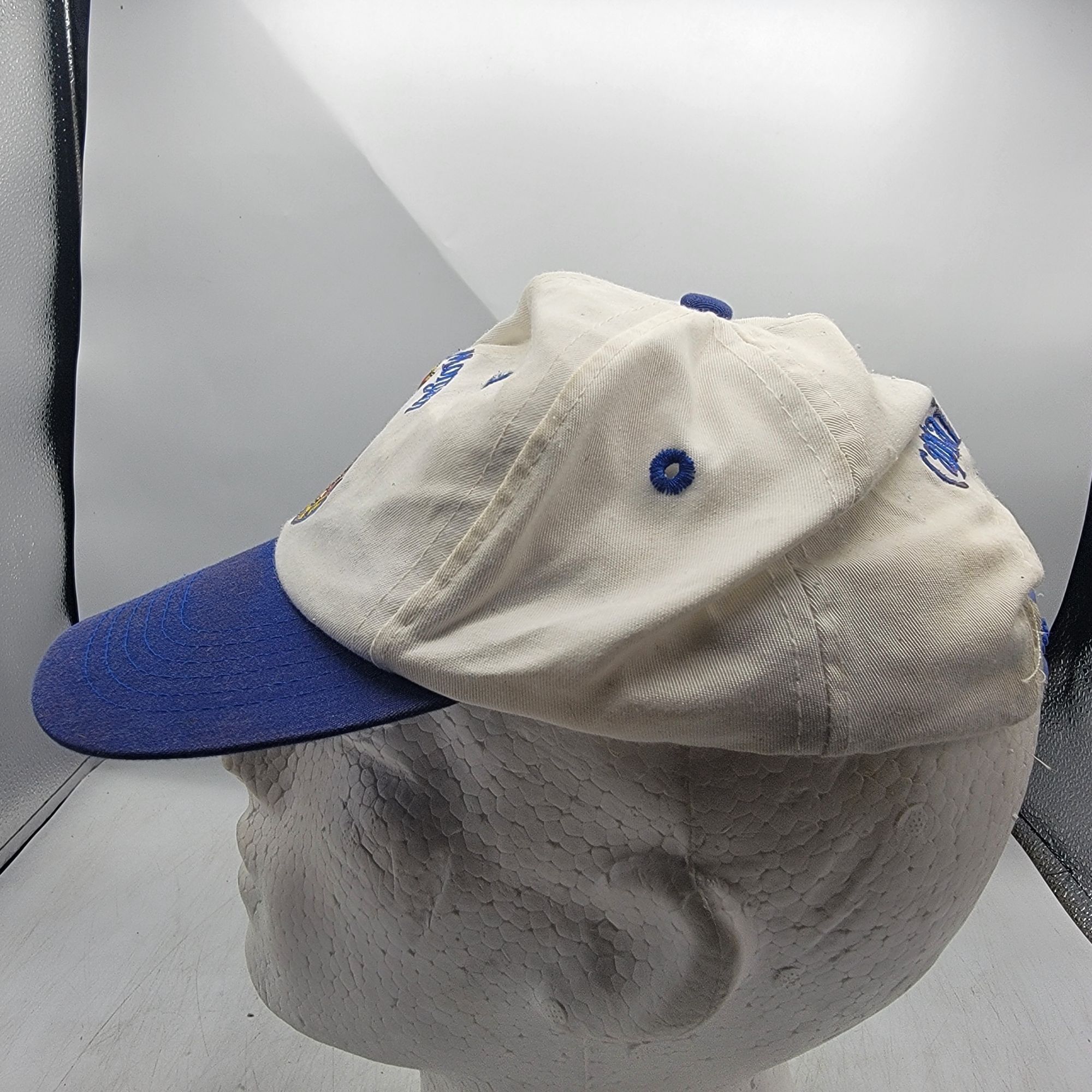 Other Captain Morgan Original Spiced Rum Snapback Hat Adults White Size ONE SIZE - 2 Thumbnail