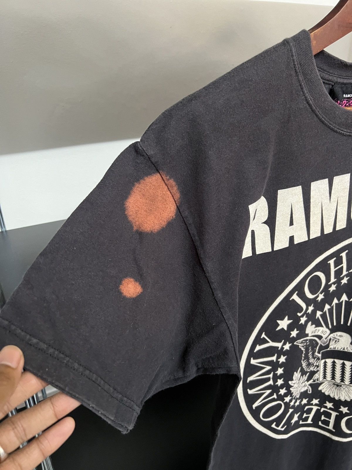 Band Tees Distressed Vintage Ramones Band Tee Presidential Seal Shirt Size US M / EU 48-50 / 2 - 7 Thumbnail