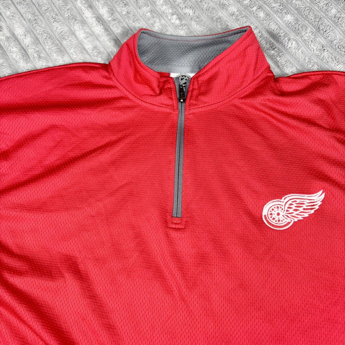 NHL NHL MENS XL Detroit Redwings 1/4 ZIP PULLOVER SIZE XL 46-48 Size US XL / EU 56 / 4 - 8 Thumbnail