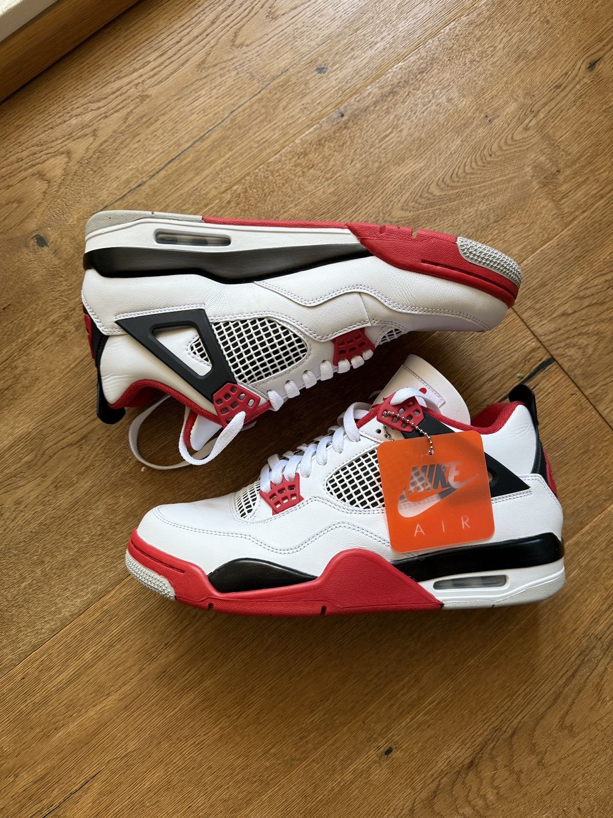 Jordan Brand × Nike Air Jordan 4 Fire Red Size US 10 / EU 43 - 1 Thumbnail