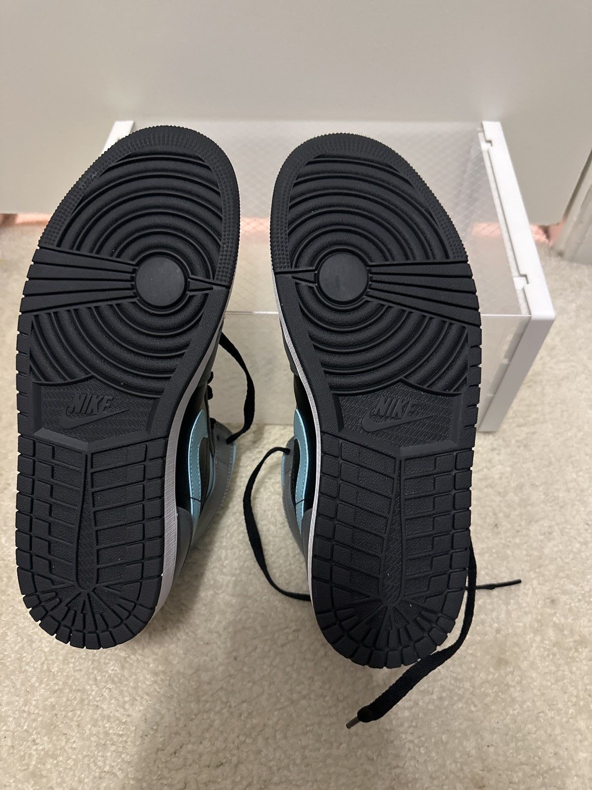 Jordan Brand Grey aqua Jordan 1 mid Size US 9.5 / EU 42-43 - 3 Thumbnail