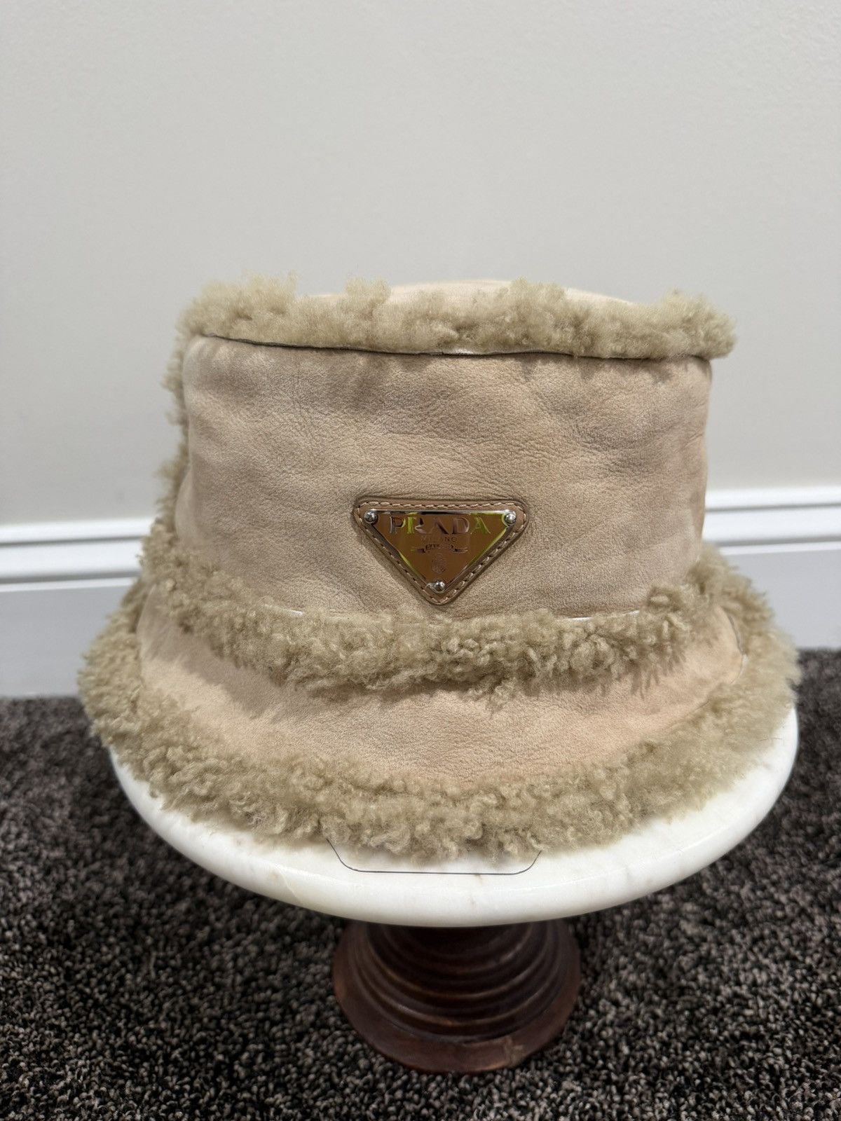 Prada Prada Beige Leather Sheep Fur Bucket Shearling Hat Size ONE SIZE - 8 Thumbnail