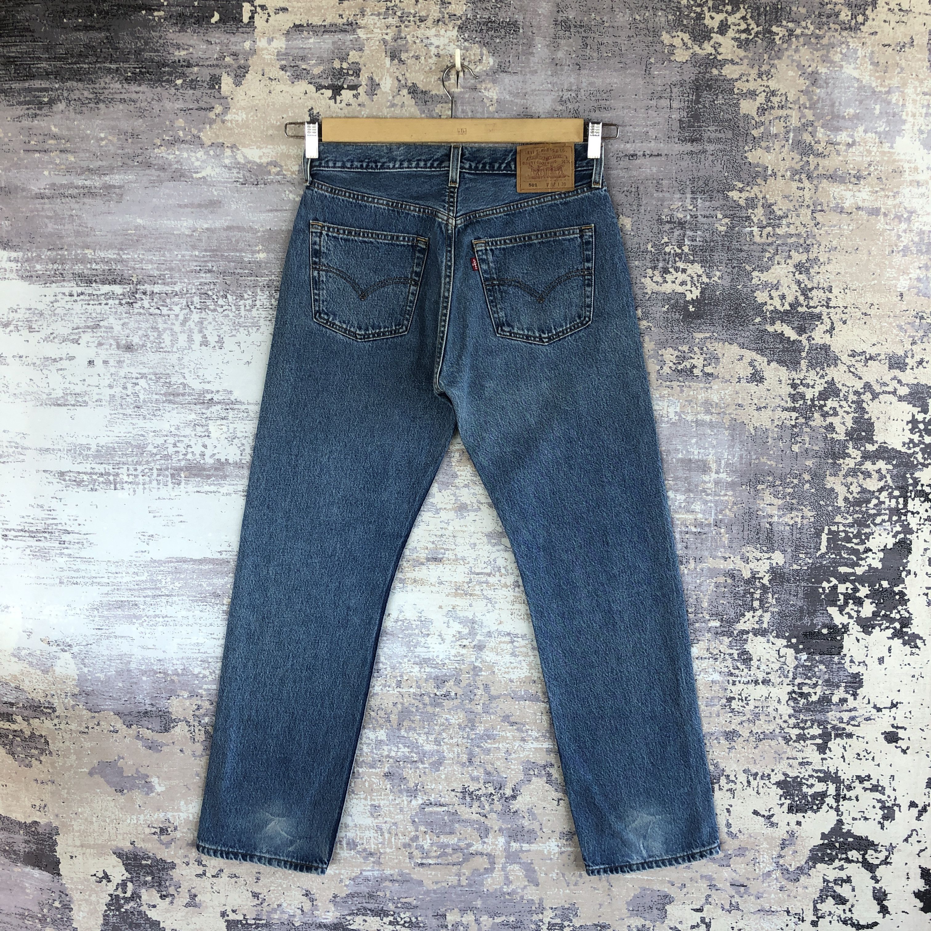 Levi's Vintage Levis 501 Jeans Sun Faded Blue Wash Levi's 501 Denim Size US 30 / EU 46 - 2 Thumbnail