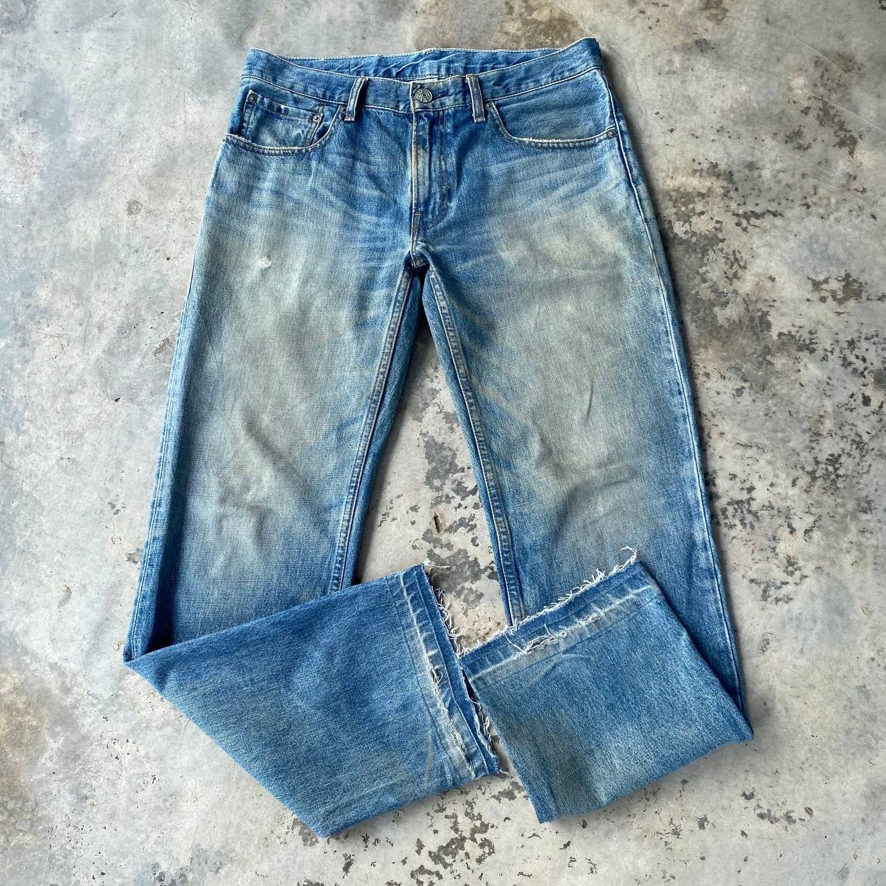 Levi's Vintage Clothing VINTAGE LEVIS 502 ANKLE CUT RELEASE HEM FADED BLUEWASH Size US 32 / EU 48 - 7 Thumbnail