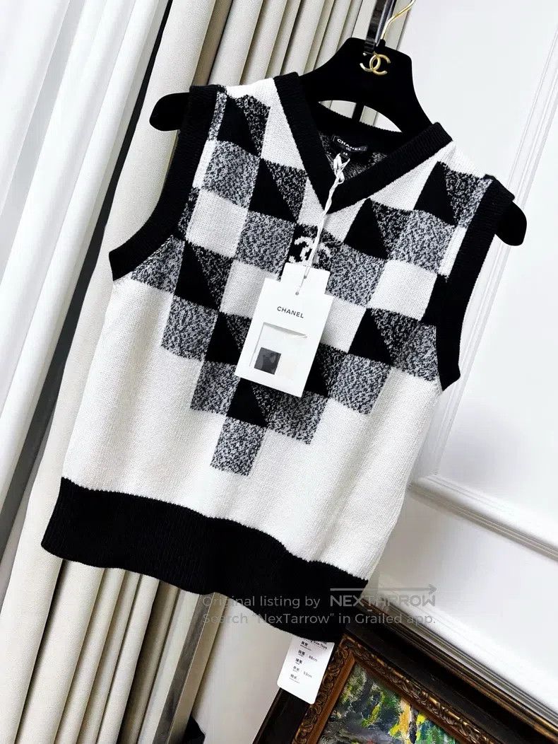 Chanel Chanel Autumn and winter ski series black and white mosaic Size XS / US 0-2 / IT 36-38 - 1 Thumbnail