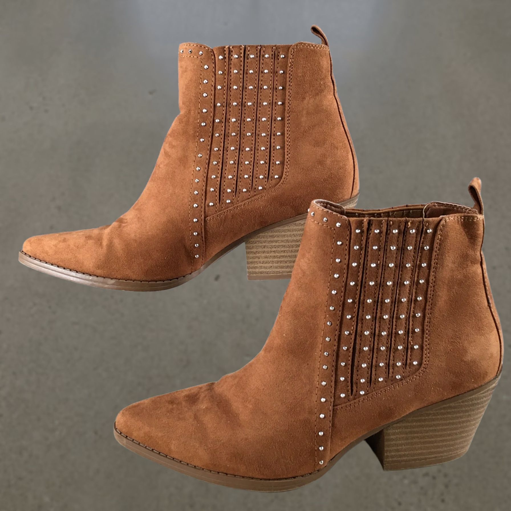 Vintage Maurices Audra Studded Pointed Toe Ankle Booties Brown Boots Womens 9.5 M Heel Mid Block Leather Fatigue? Size US 10 / IT 40 - 1 Thumbnail