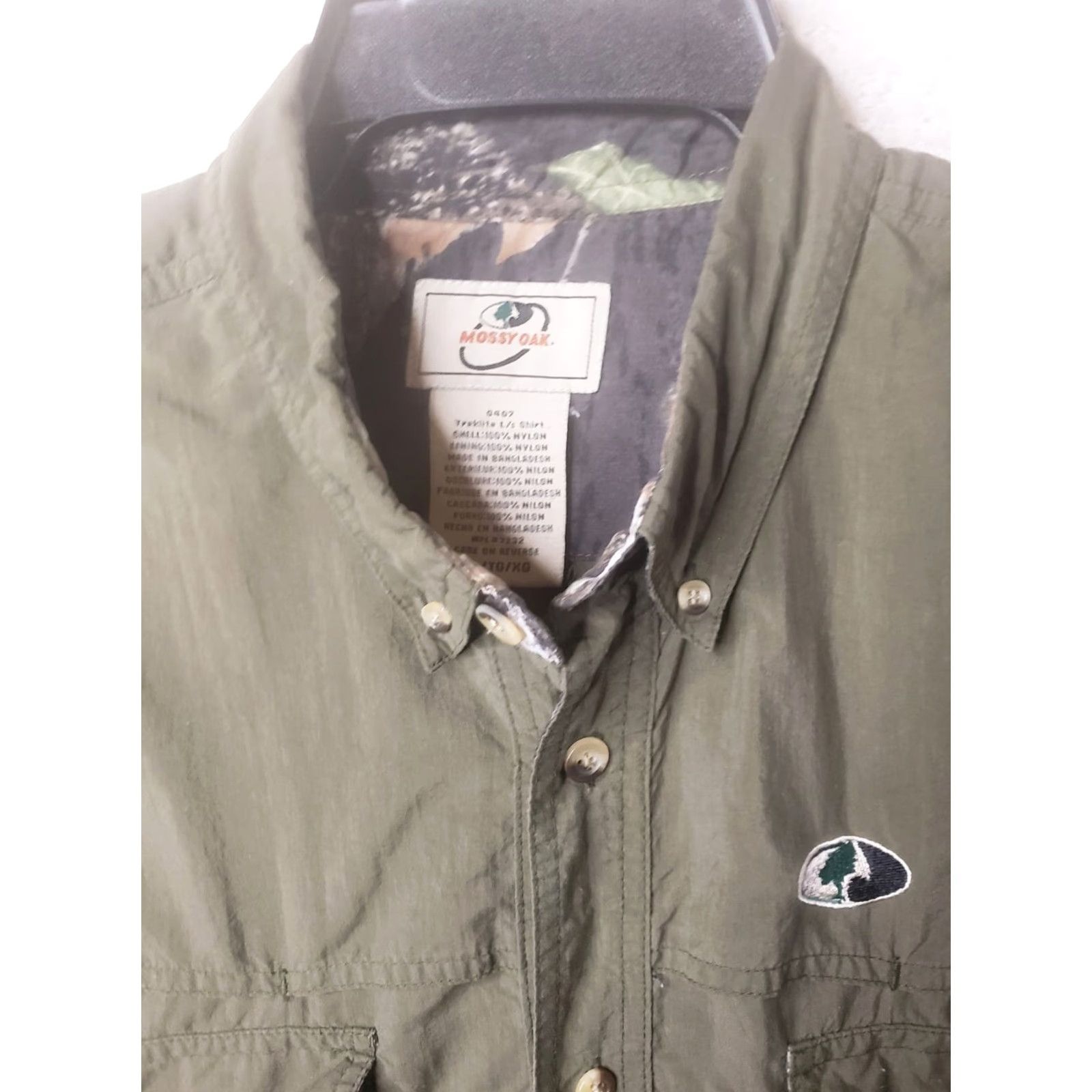 Vintage Mossy Oak Shirt Mens XL Green w Camo Trim Button Up Long Sleeve Nylon Size US XL / EU 56 / 4 - 4 Thumbnail