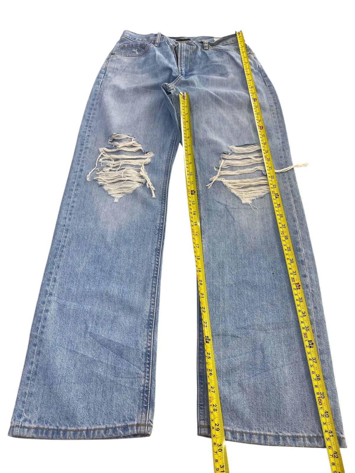 Uniqlo Uniqlo Ripped Light Blue Wash Style Loose Jeans Size US 28 / EU 44 - 7 Thumbnail