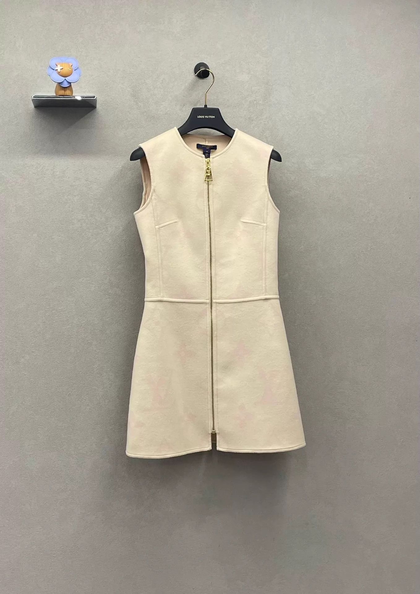 Louis Vuitton LV Sleeveless Wool Crewneck Zip-Up Dress Women's Size XS / US 0-2 / IT 36-38 - 3 Thumbnail
