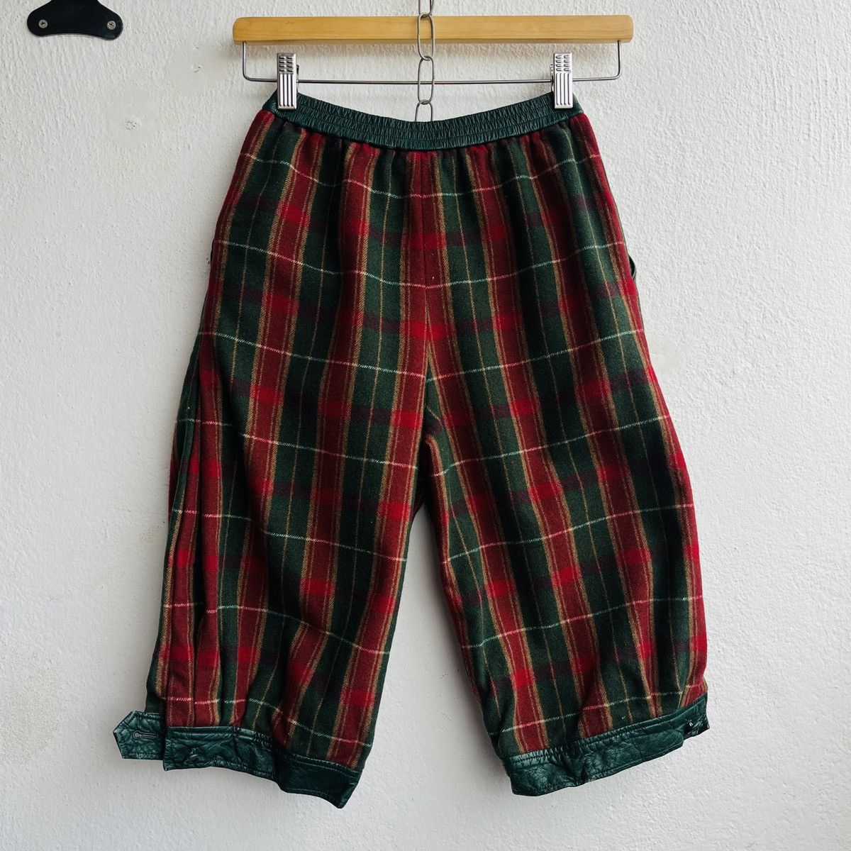 Christian Dior Monsieur × Dior × Vintage Real Vintage Christian Dior Sports Pants 1970s Size 26" / US 2 / IT 38 - 3 Thumbnail