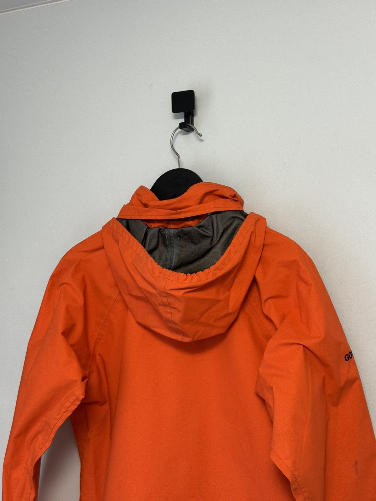 Berghaus Vintage Berghaus Gore-Tex Jacket Orange Mens Outdoor Size US S / EU 44-46 / 1 - 23 Thumbnail