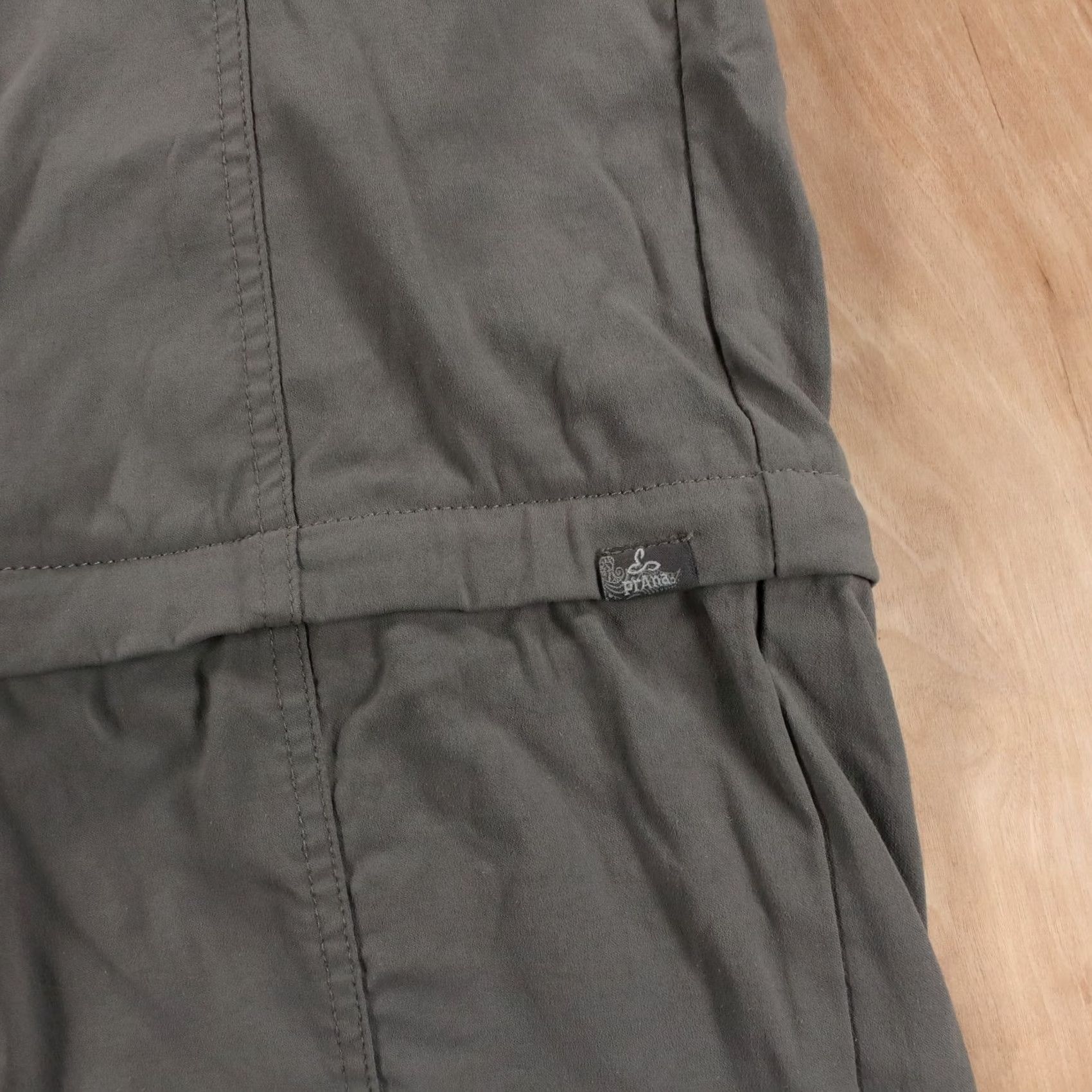 Prana prAna womens stretch nylon mid rise convertible cargo flare pants sz 8 climbing Size 30" / US 8 / IT 44 - 3 Thumbnail