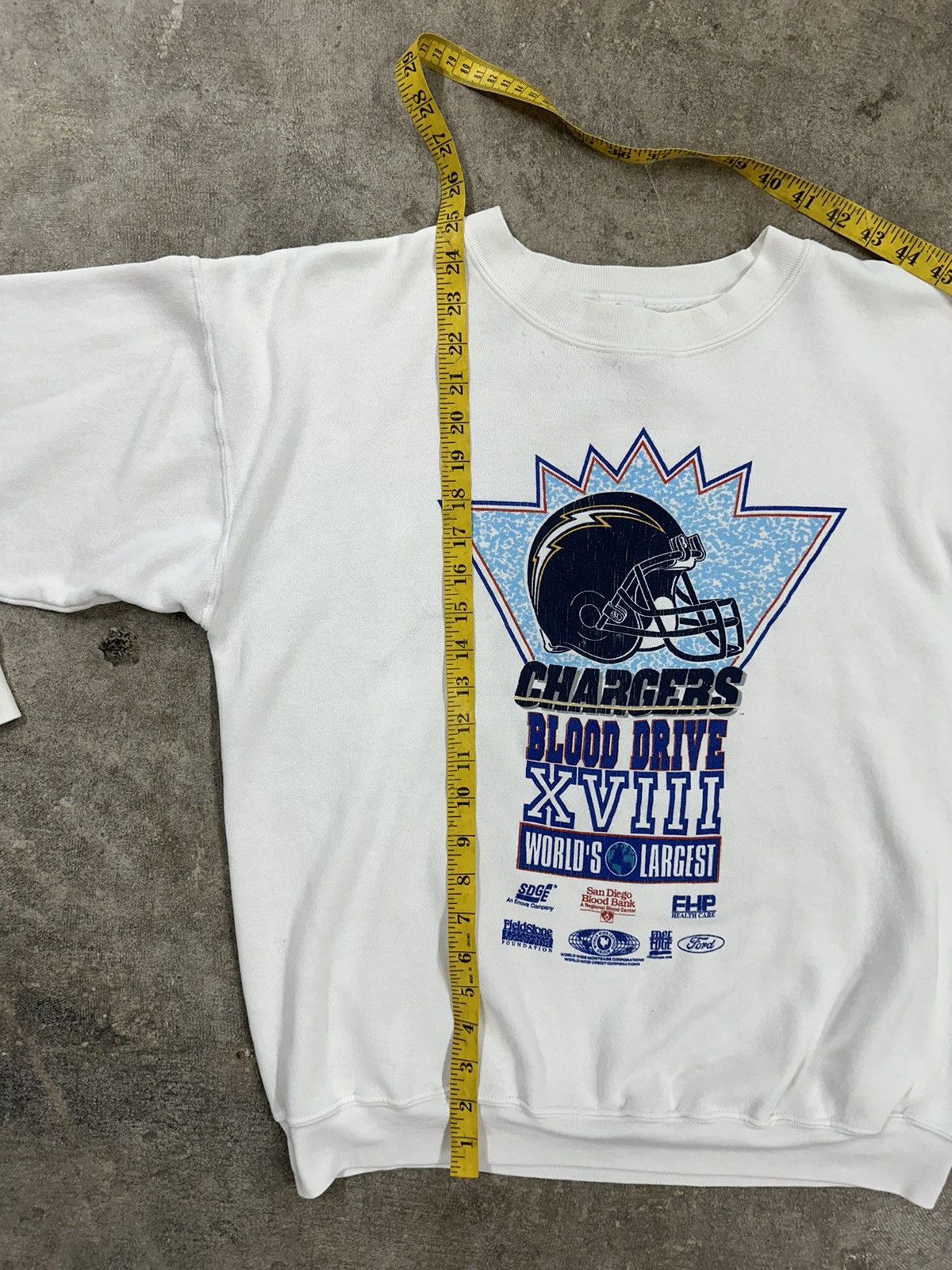 Vintage Vintage 90s San Diego Chargers Blood Drive NFL Sweatshirt Size US M / EU 48-50 / 2 - 17 Thumbnail