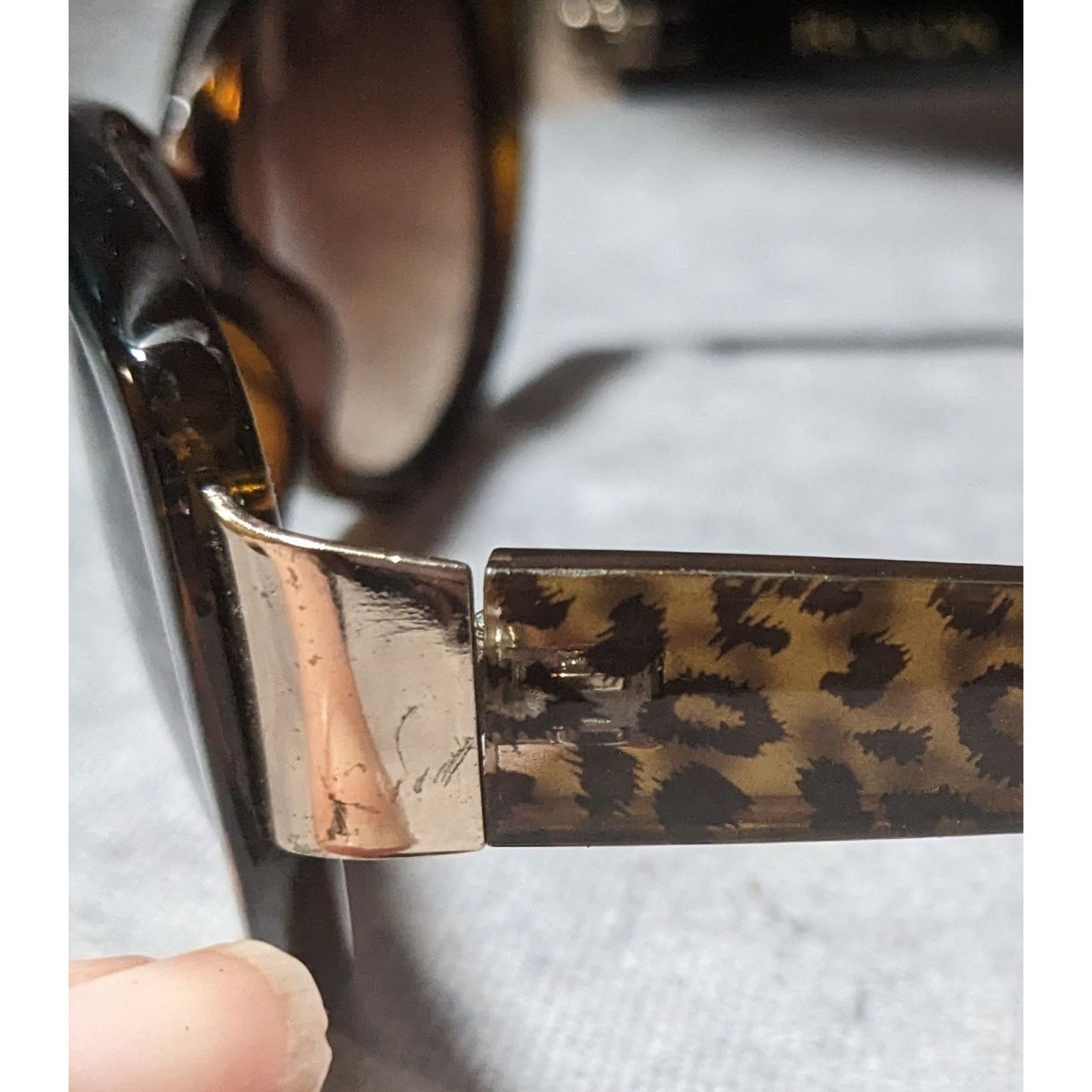 Other Retro Revlon Tortoise Shell And Leopard Print Sunglasses Size ONE SIZE - 7 Thumbnail