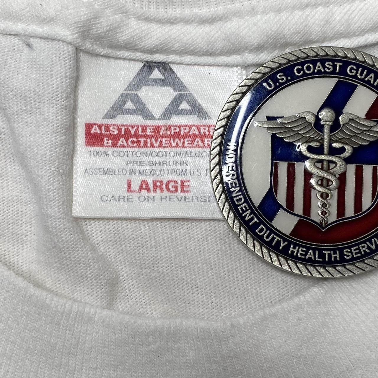 AAA Vintage Surf Legends Maui, HI White Surf Tee Size Large Size US L / EU 52-54 / 3 - 3 Thumbnail