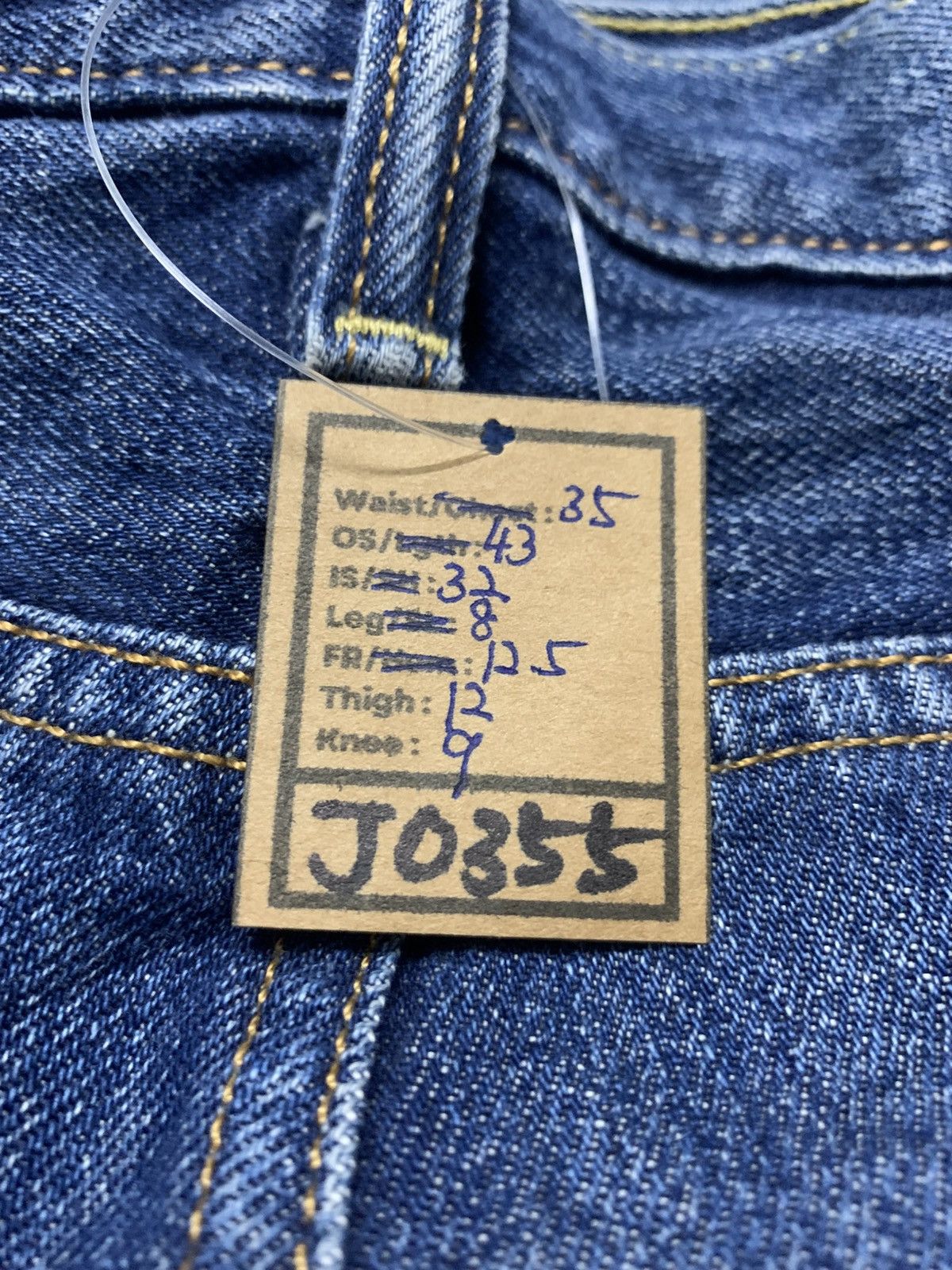 Levi's Vintage Levi's 501 Blue Wash Jeans Size US 35 - 14 Thumbnail