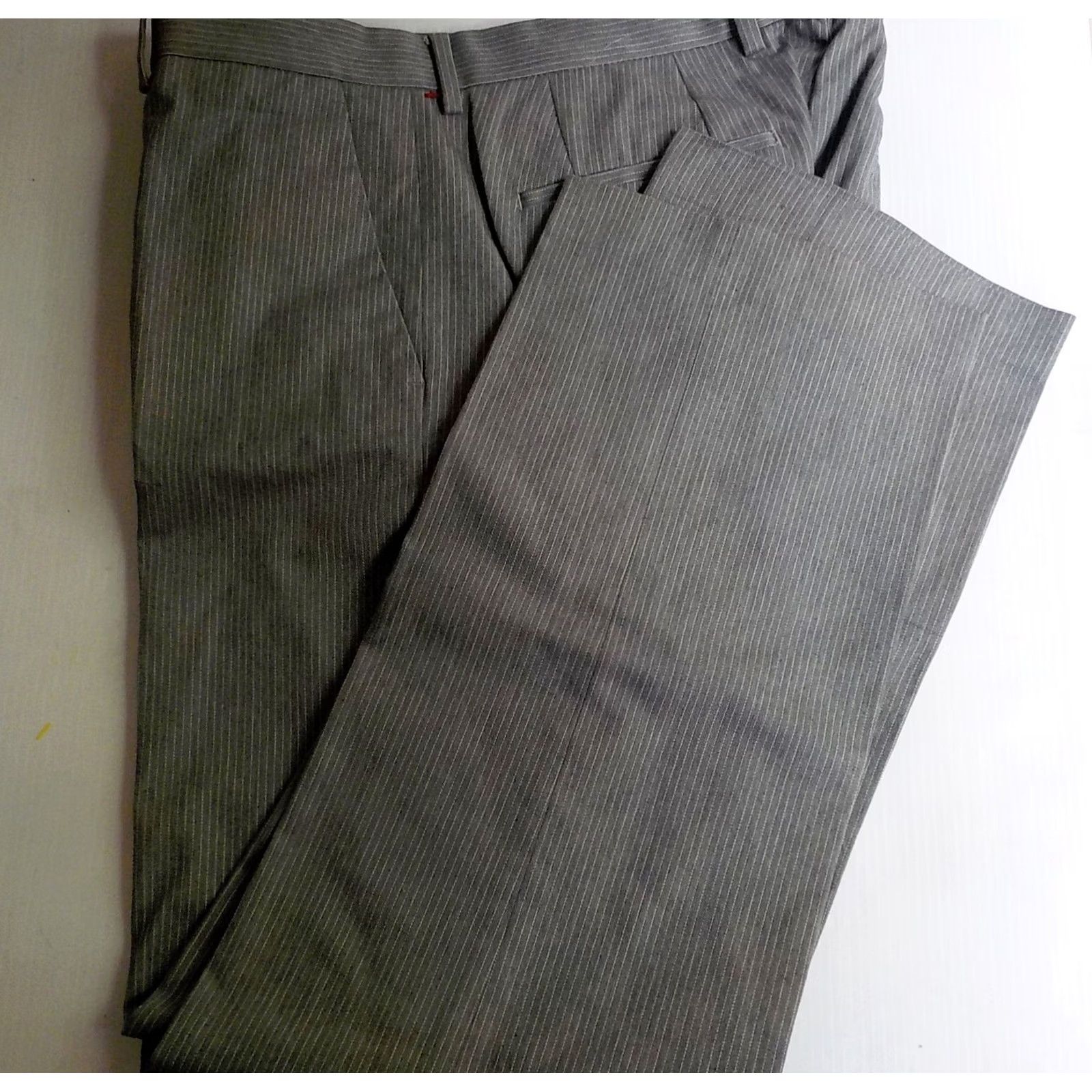 Express EXPRESS Gray Pinstriped 2 Button Notch Collar Suit 40R 34x31 Mens Wool Blend 2 Piece Size 40R - 7 Thumbnail