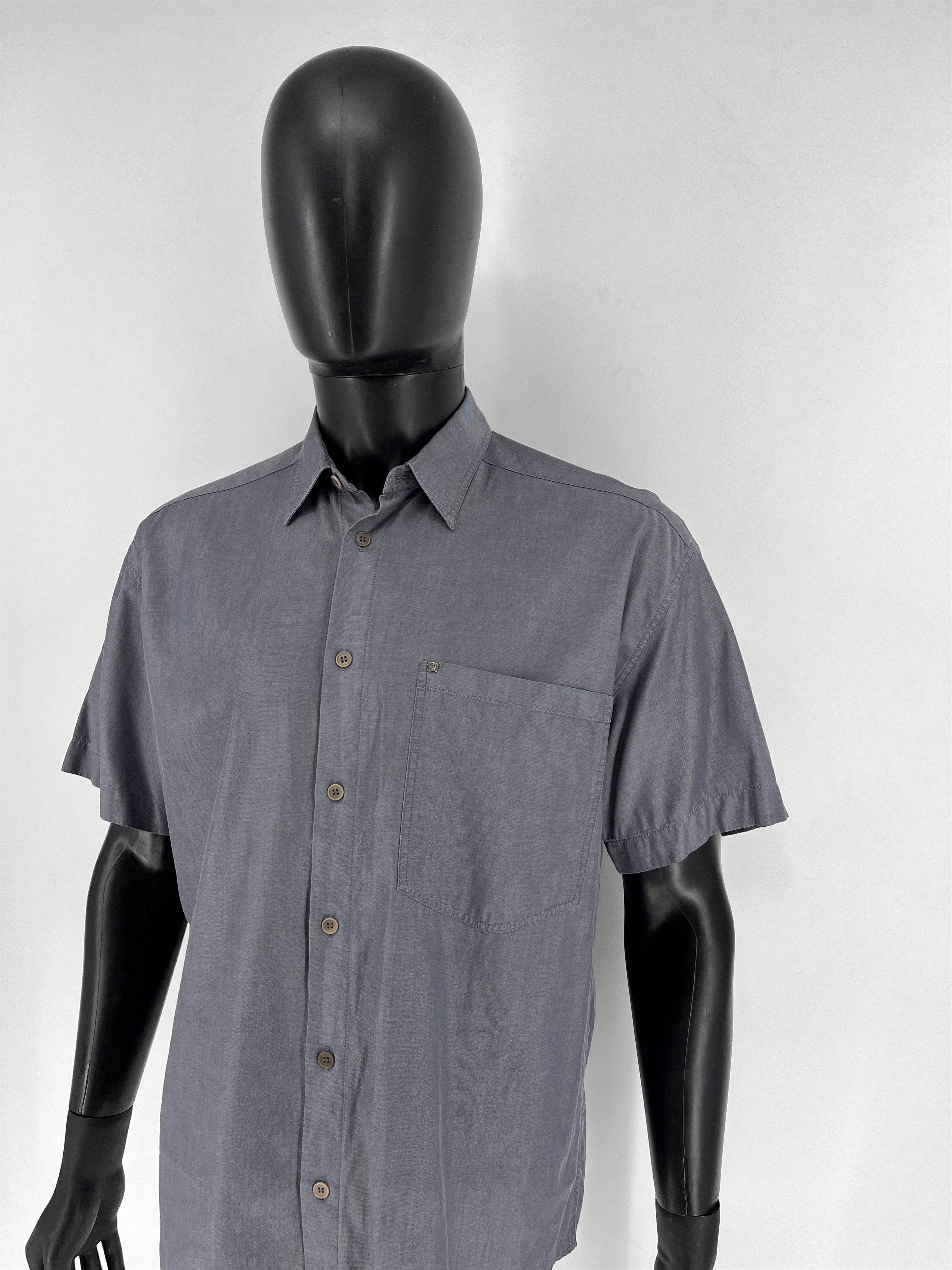 Versace Vintage Versace Classic Structure Silk Shirt 90s Size US S / EU 44-46 / 1 - 4 Thumbnail