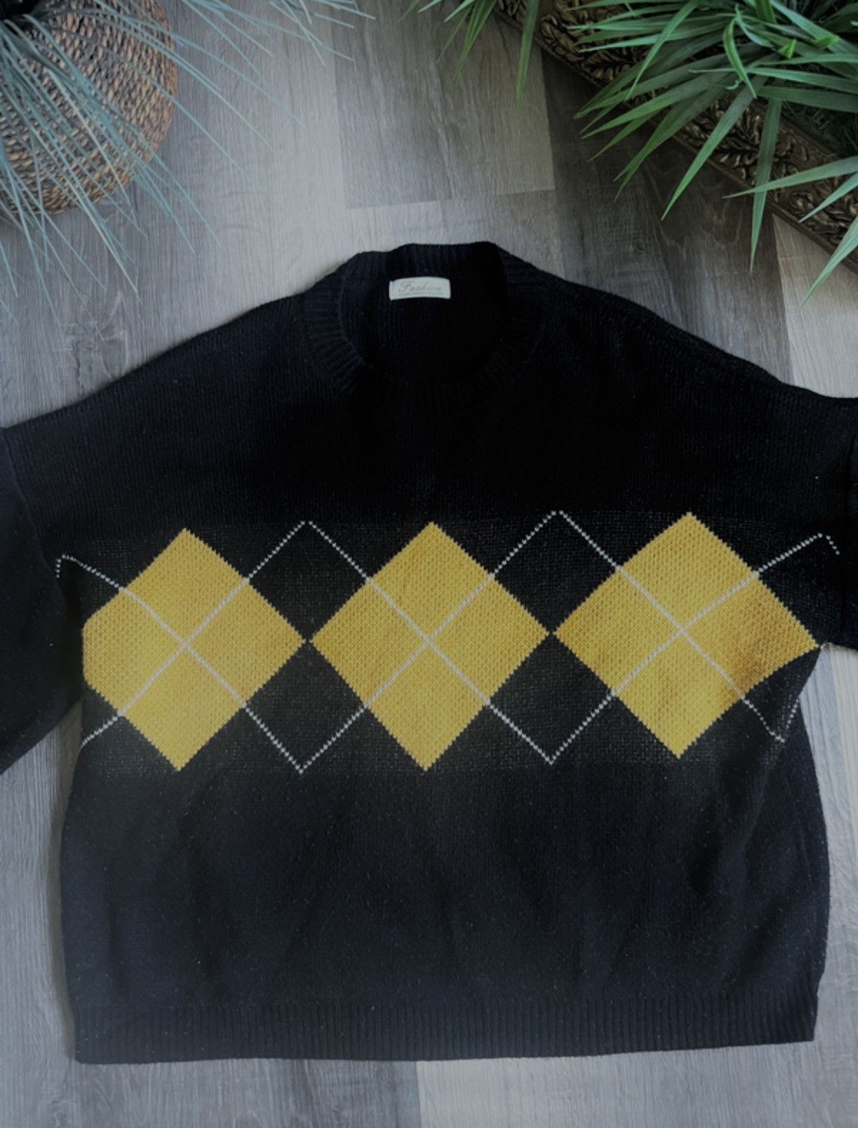 Vintage Vintage Argyle Knit Sweater Yellow Diamond Preppy Pullover Size US L / EU 52-54 / 3 - 2 Thumbnail